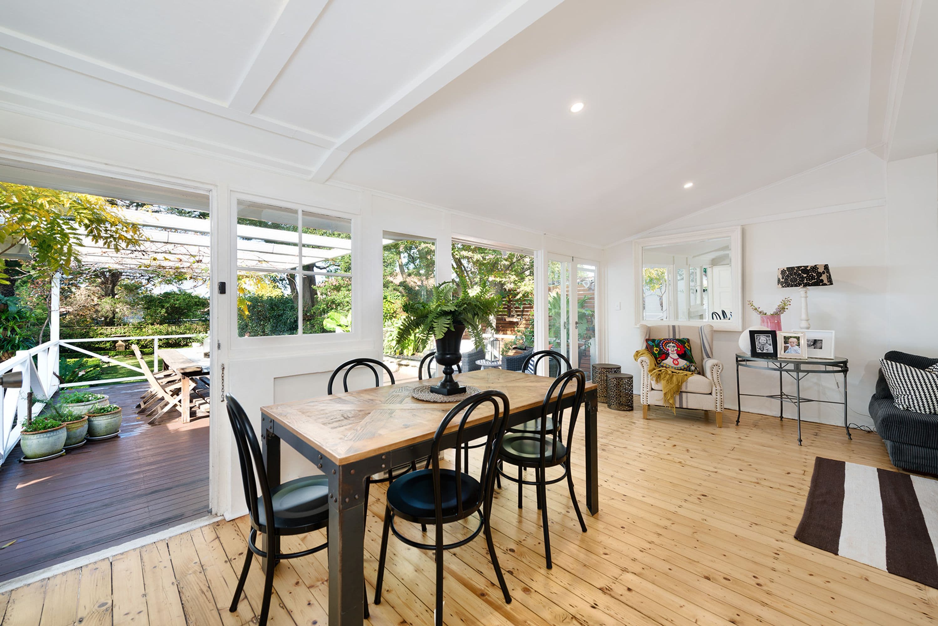 27 Alpha Road, Willoughby - Thumbnail 3