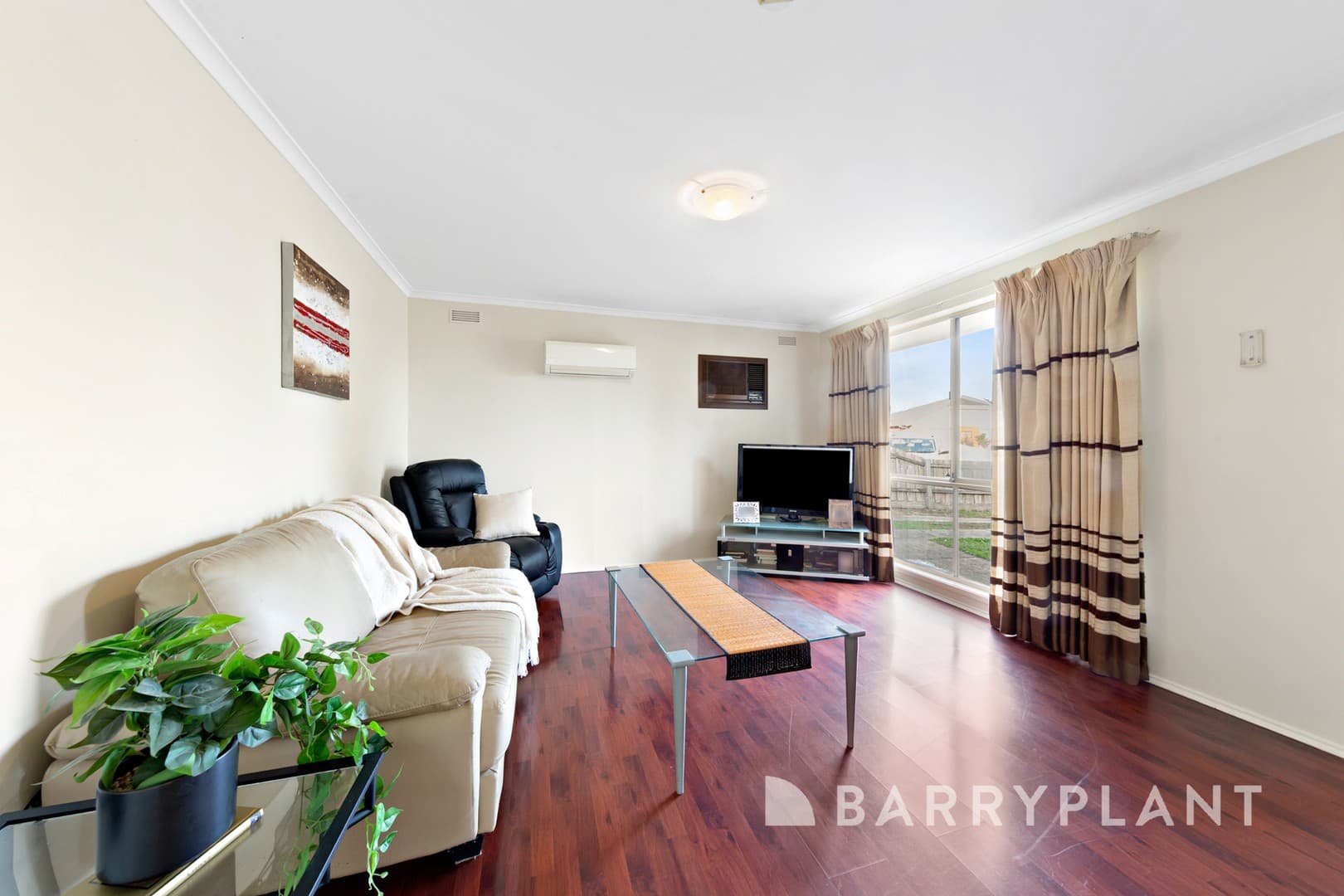 2 Milford Close, Albanvale, VIC 3021, Albanvale - Thumbnail 2