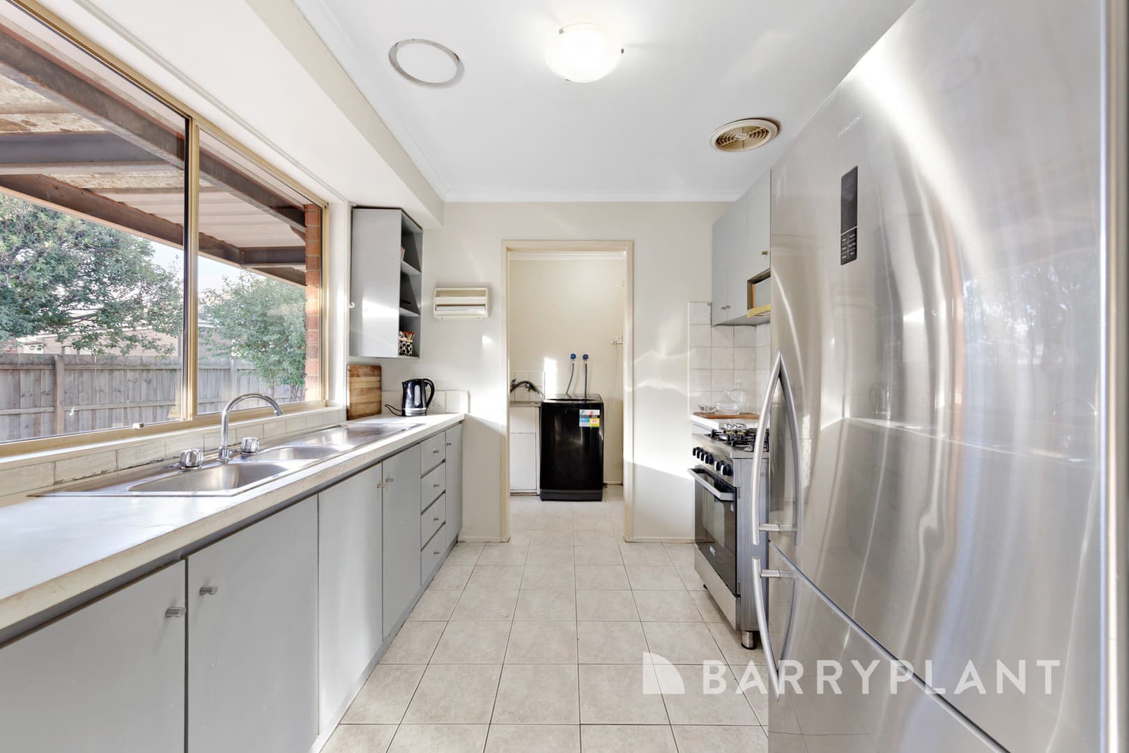 2 Milford Close, Albanvale, VIC 3021, Albanvale - Thumbnail 8