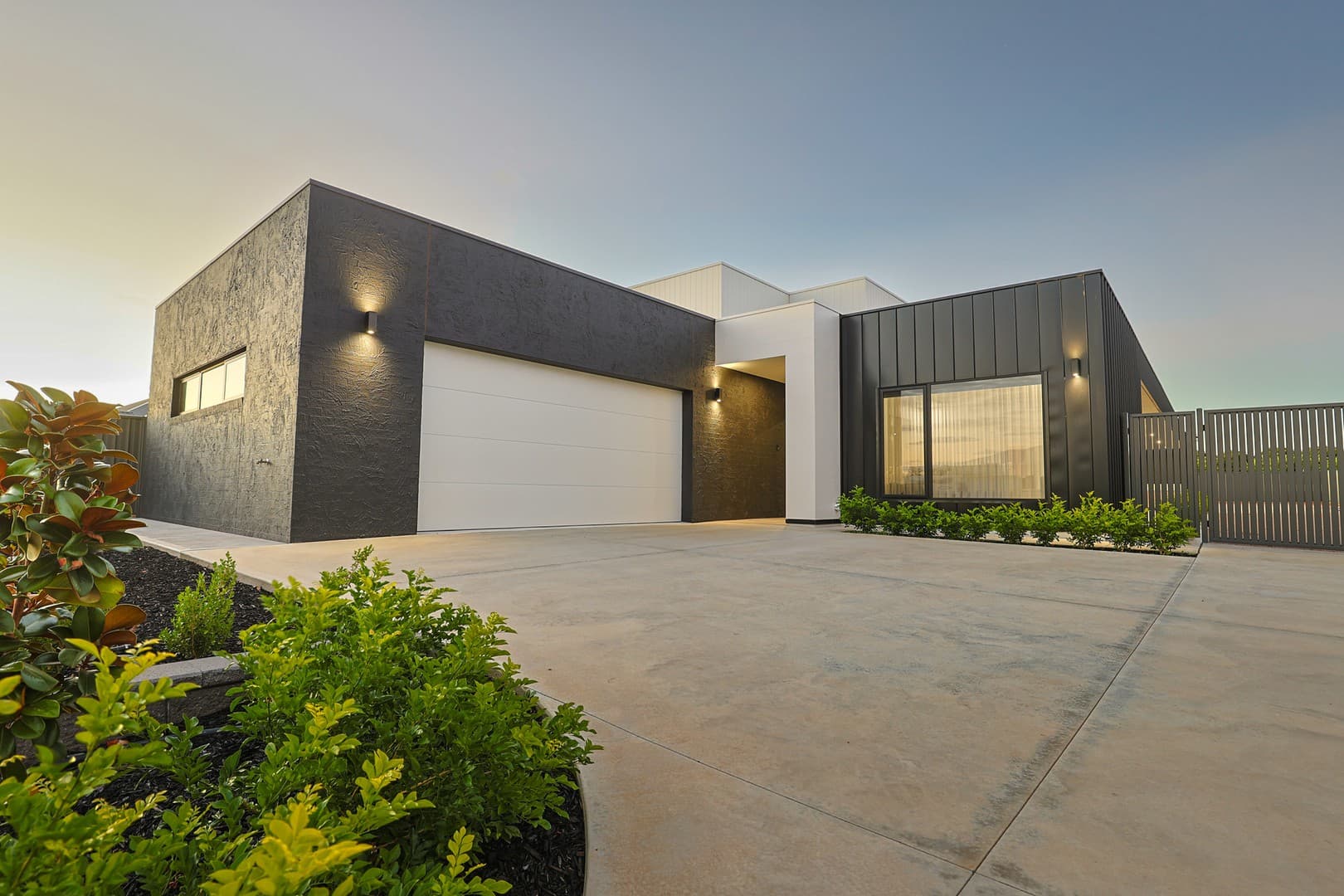 47 Livingstone Drive, Gol Gol, NSW 2738, Gol Gol - Thumbnail 2