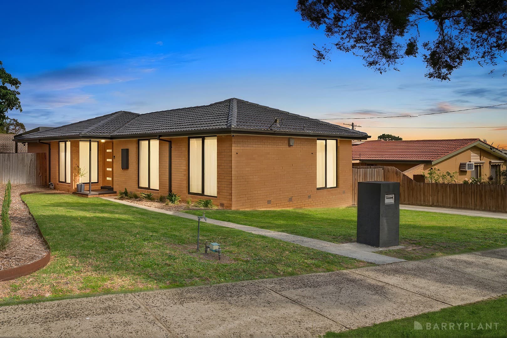 16 Silverton Drive, Noble Park North, VIC 3174, Noble Park North - Thumbnail 4