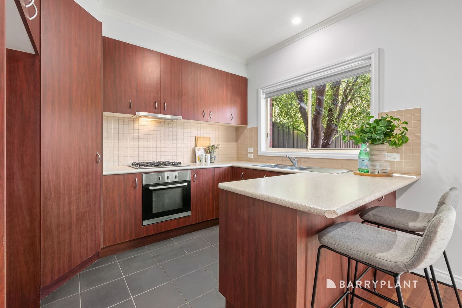 18 Westwood Drive, Mill Park, VIC 3082, Mill Park - Thumbnail 5