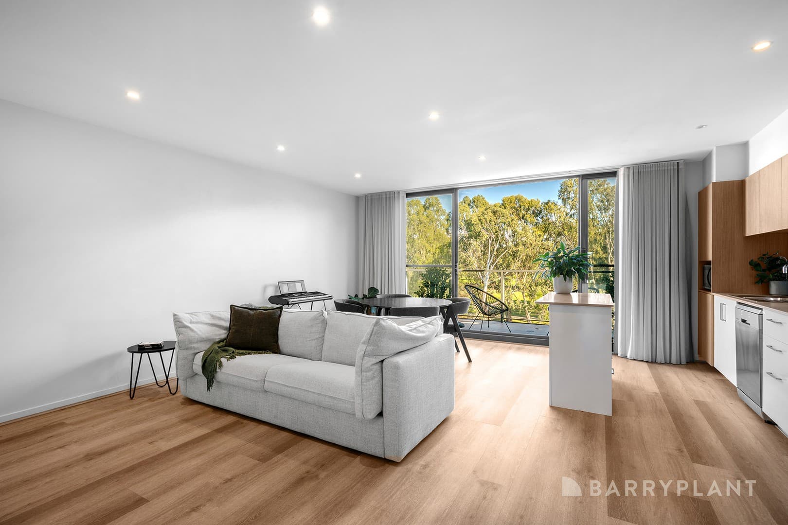 201/11 Collared Close, Bundoora, VIC 3083, Bundoora - Thumbnail 2