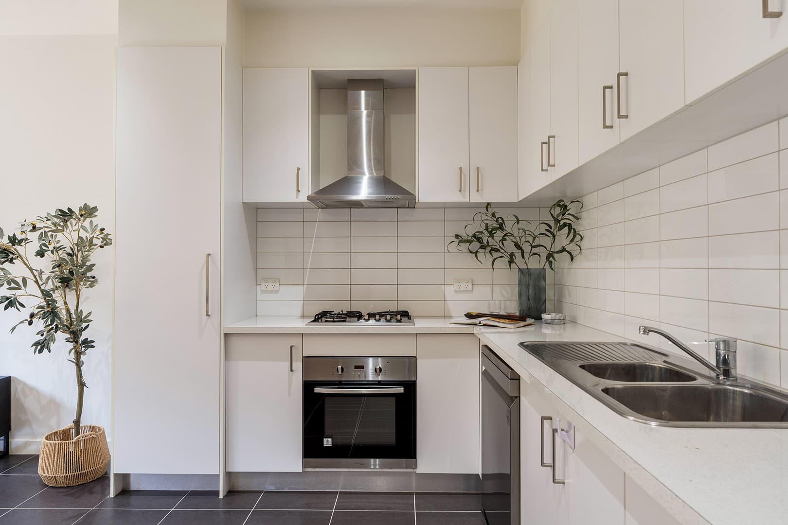 6/4 Delany Lane, Craigieburn, VIC 3064, Craigieburn - Thumbnail 2