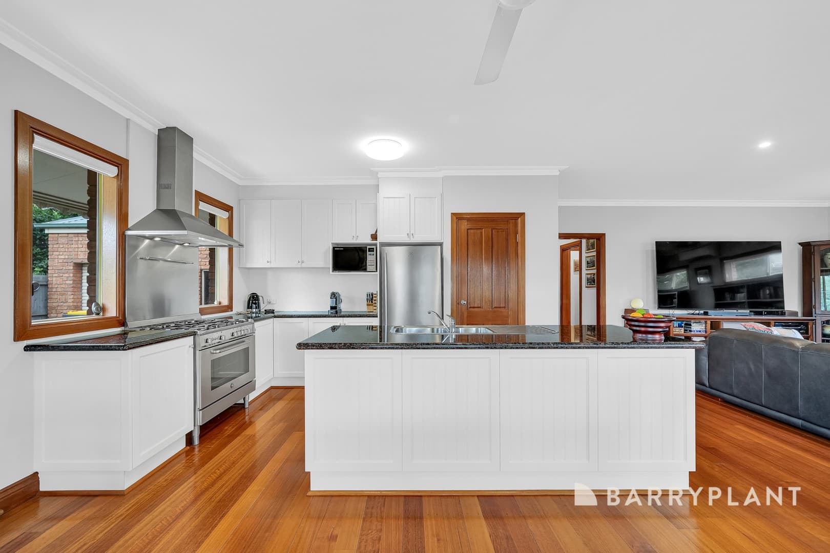 28 Lancaster Drive, Point Cook, VIC 3030, Point Cook - Thumbnail 6
