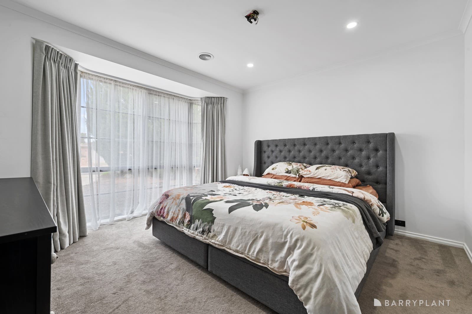 15 Kimburra Court, Kurunjang, VIC 3337, Kurunjang - Thumbnail 3