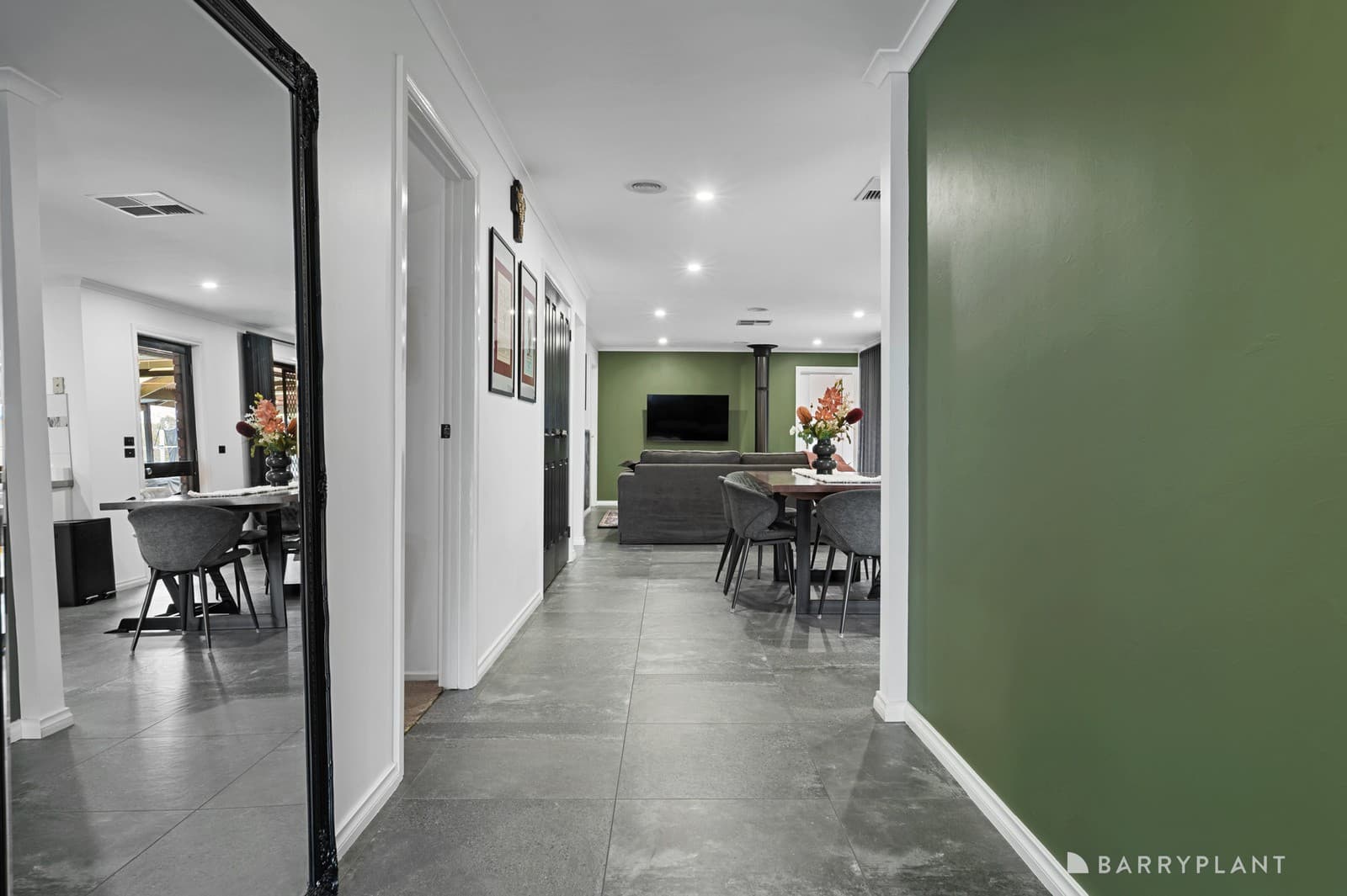 15 Kimburra Court, Kurunjang, VIC 3337, Kurunjang - Thumbnail 5