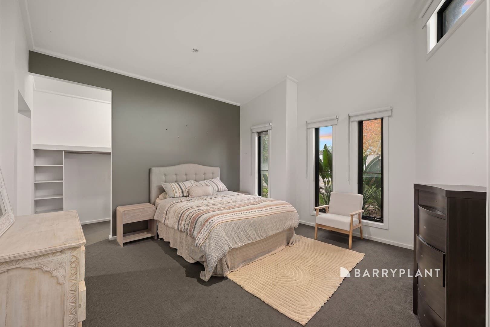 14 Reidel Avenue, Pakenham, VIC 3810, Pakenham - Thumbnail 2