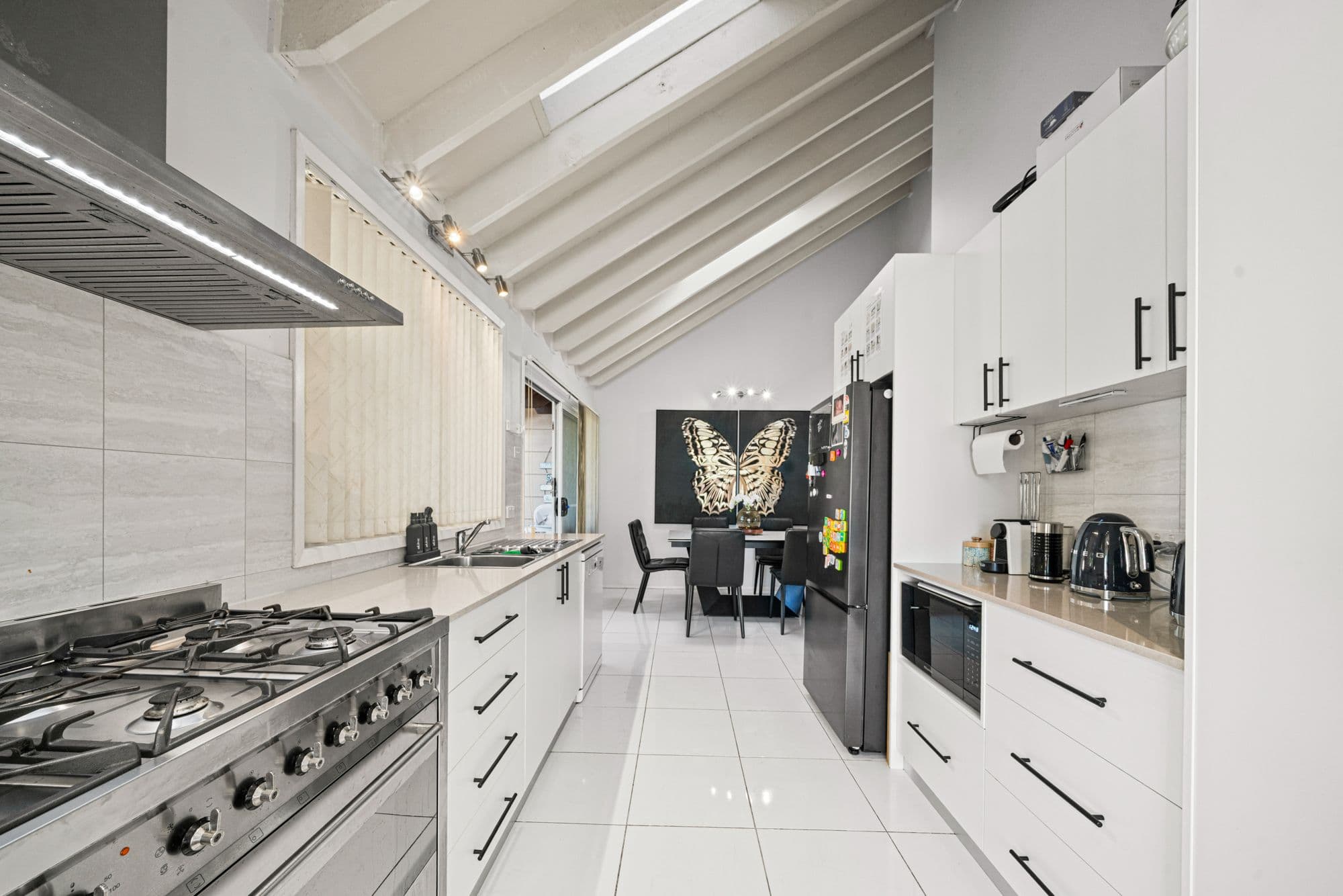15 Judith Anne Drive, Berkeley Vale NSW 2261, Berkeley Vale - Thumbnail 2