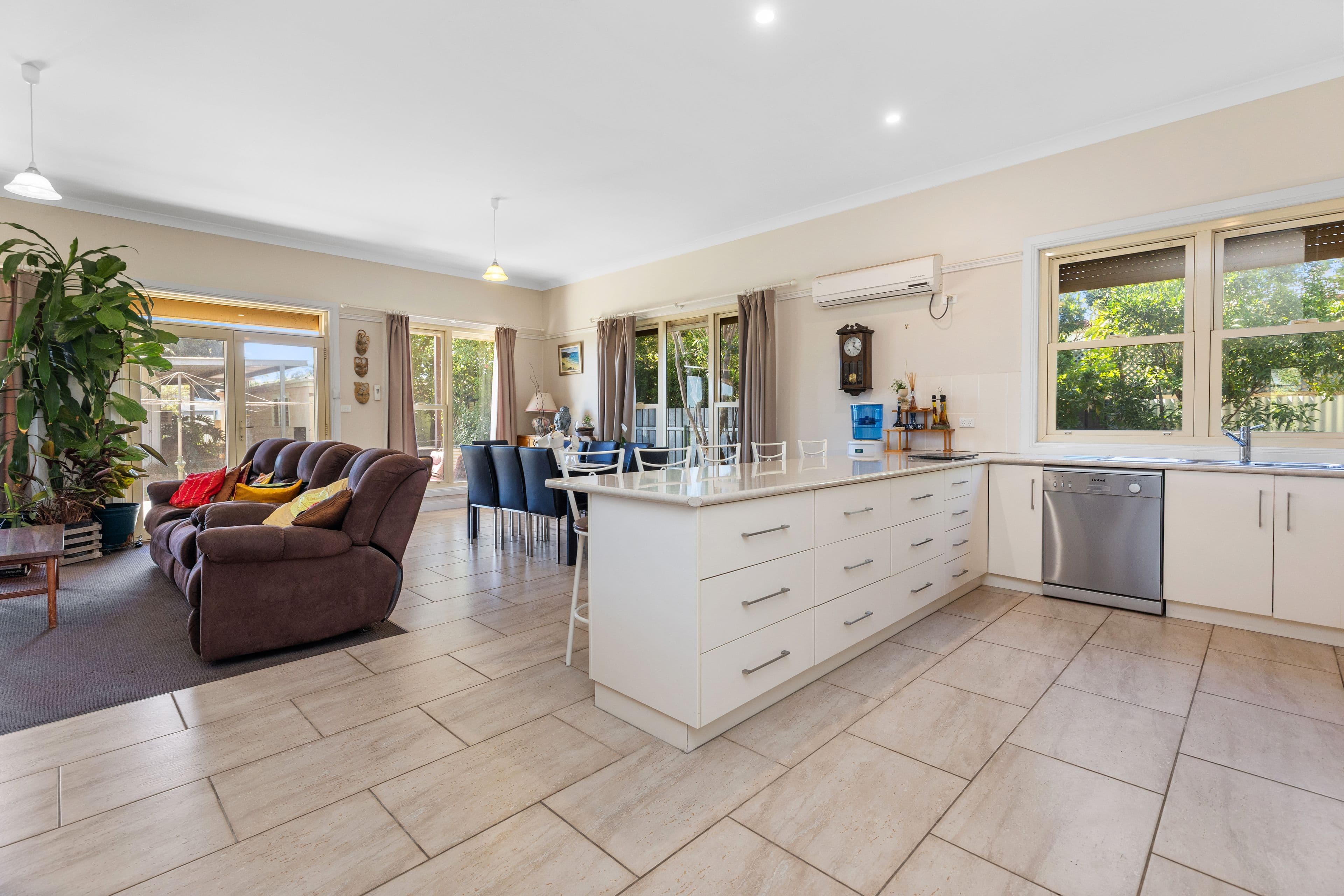 20 Florence Street, Junee NSW 2663, Junee - Thumbnail 2
