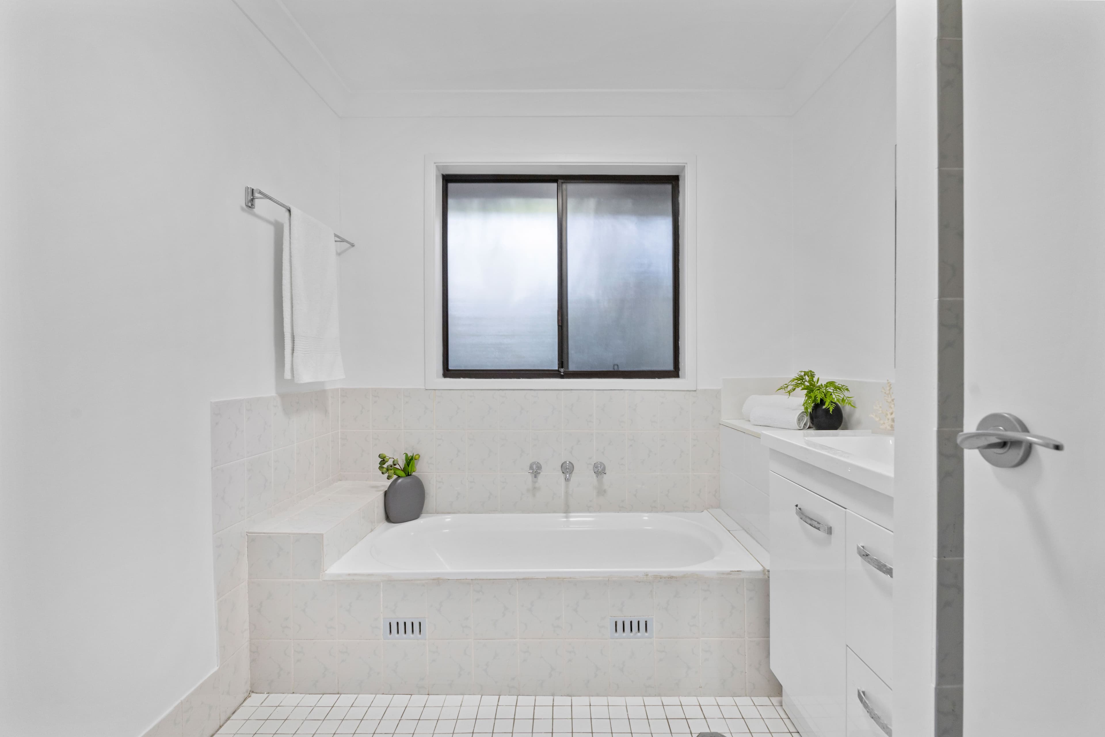 14 Flame Tree Place, Cherrybrook NSW 2126, Cherrybrook - Thumbnail 8