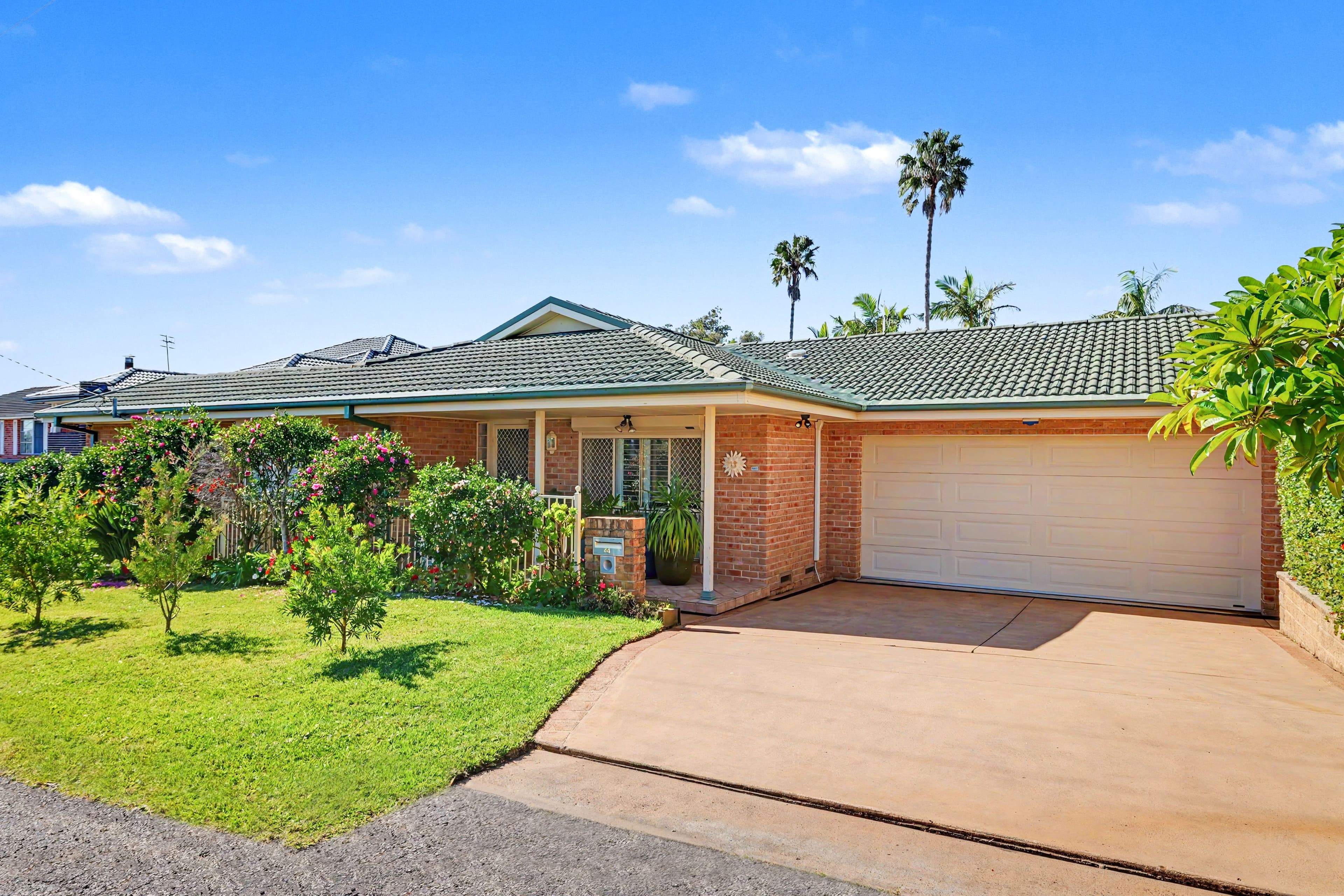 44 Germaine Avenue, Bateau Bay NSW 2261, Bateau Bay - Image 1