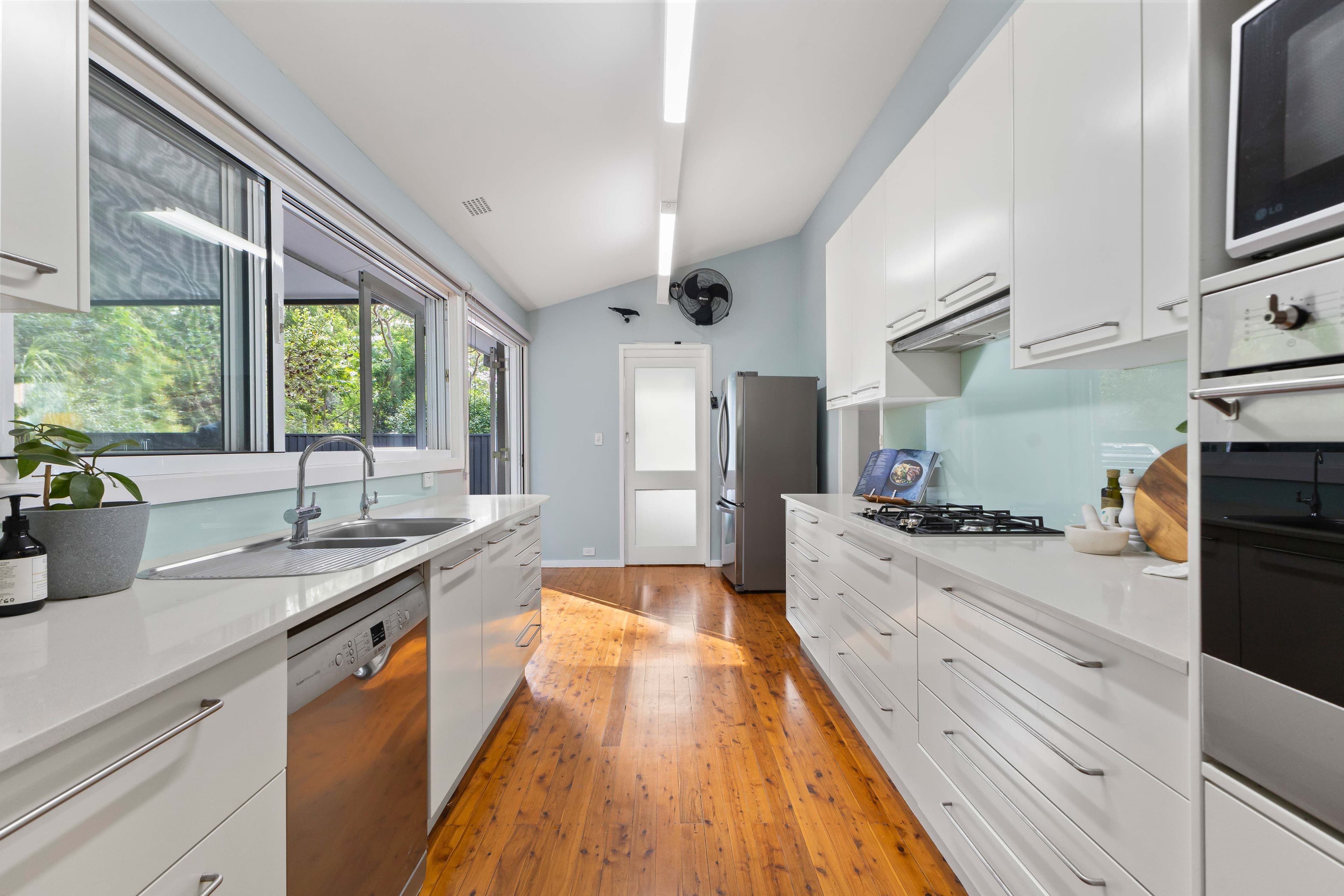 69 Wareemba Avenue, Thornleigh NSW 2120, Thornleigh - Thumbnail 3