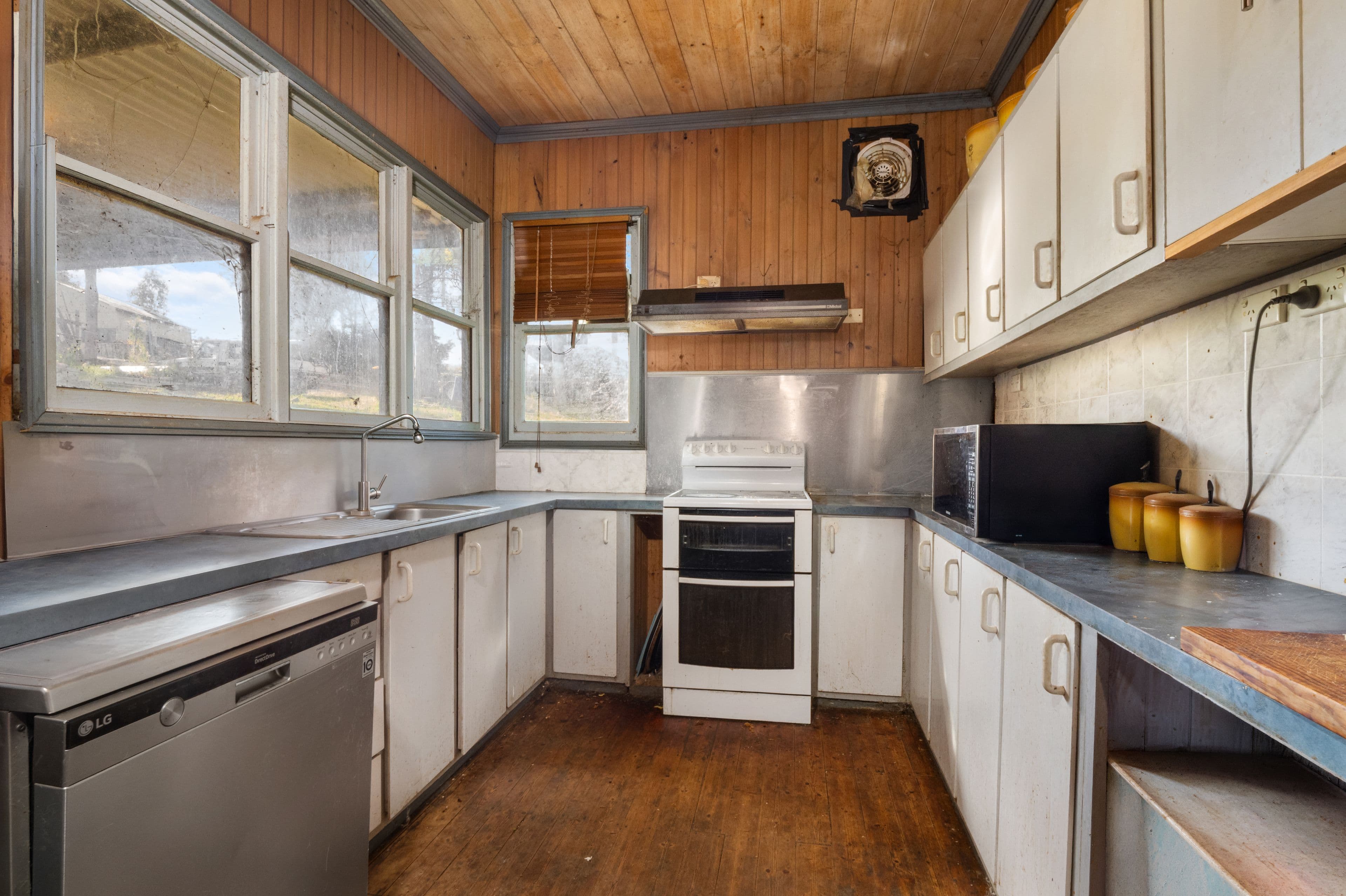 61 Hibberts Lane, Freemans Reach NSW 2756, Freemans Reach - Thumbnail 2