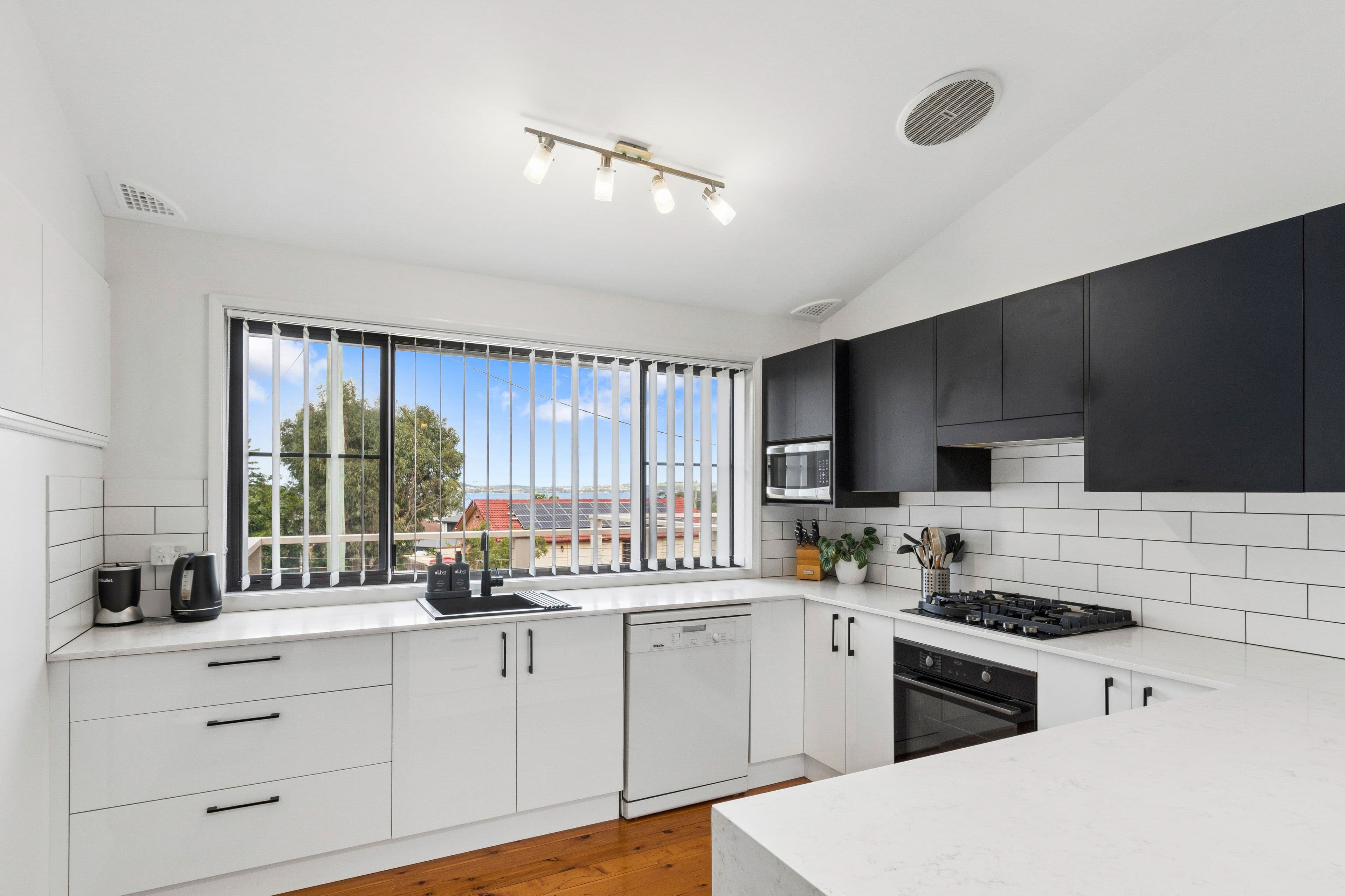 18 Burrows Avenue, Kanahooka NSW 2530, Kanahooka - Thumbnail 7