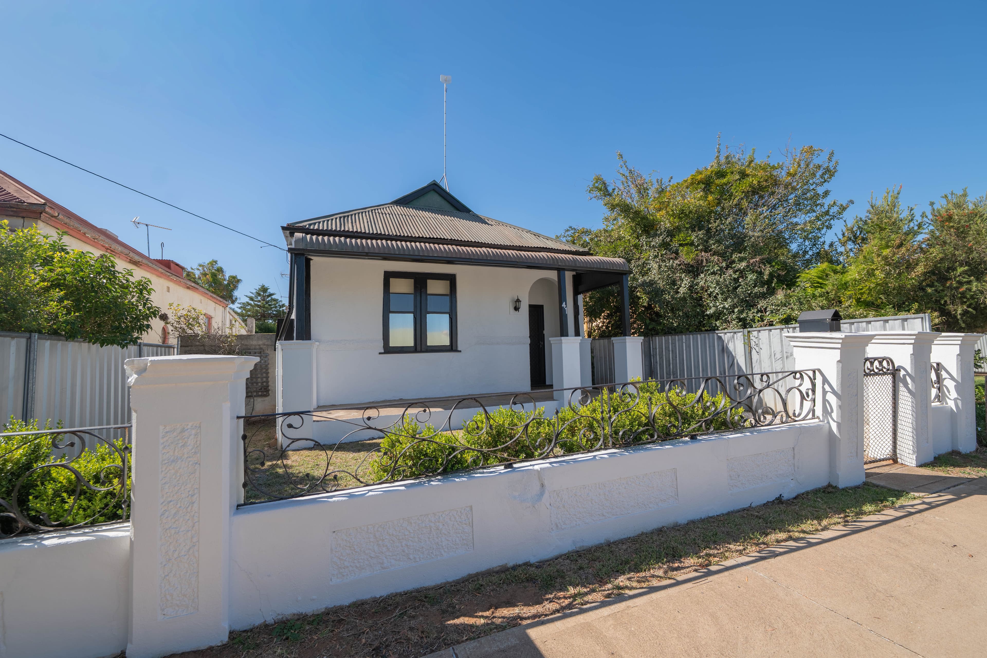 41 Johnson Street, Forbes NSW 2871, Forbes - Image 1