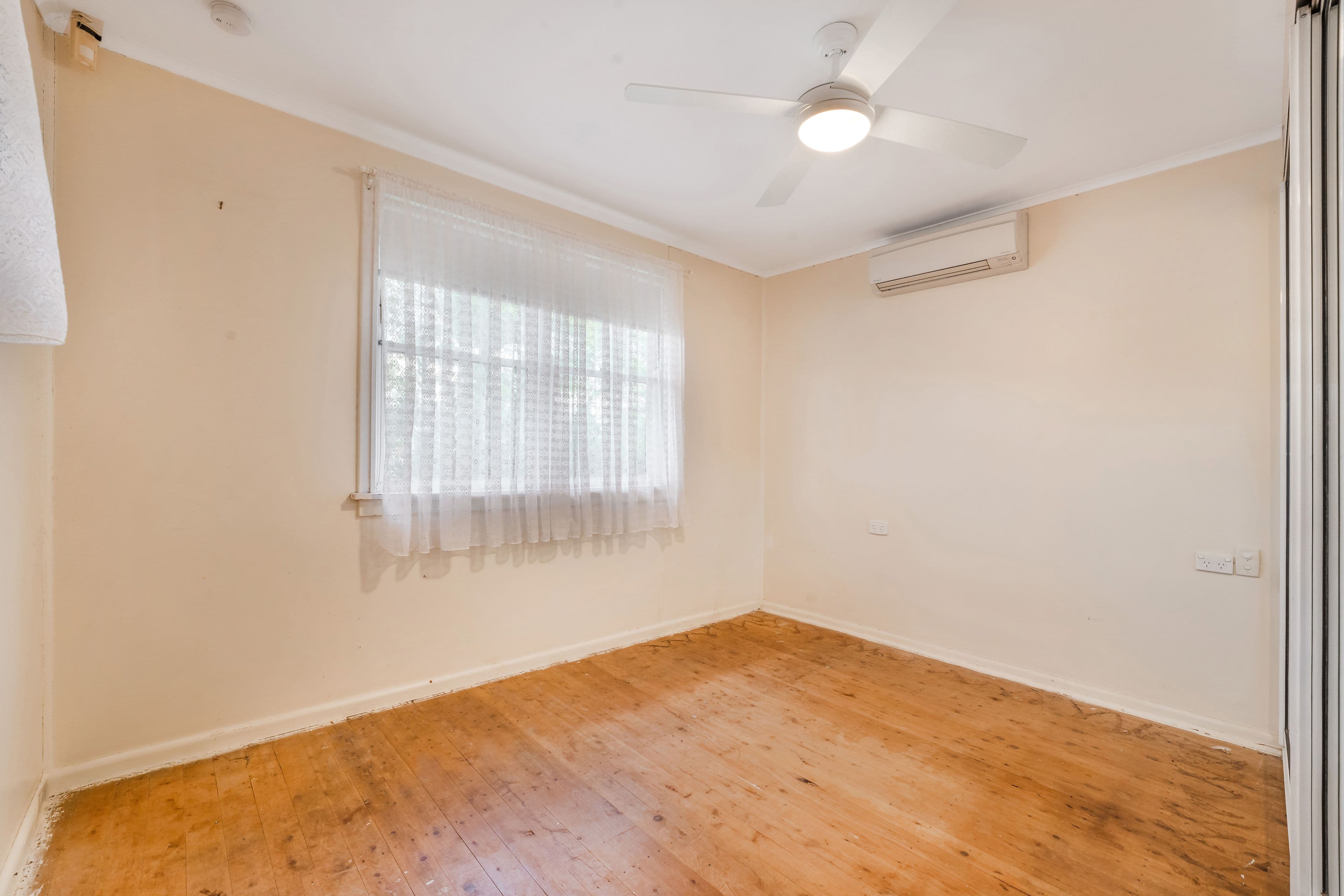4 Calliope Place, Busby NSW 2168, Busby - Thumbnail 4