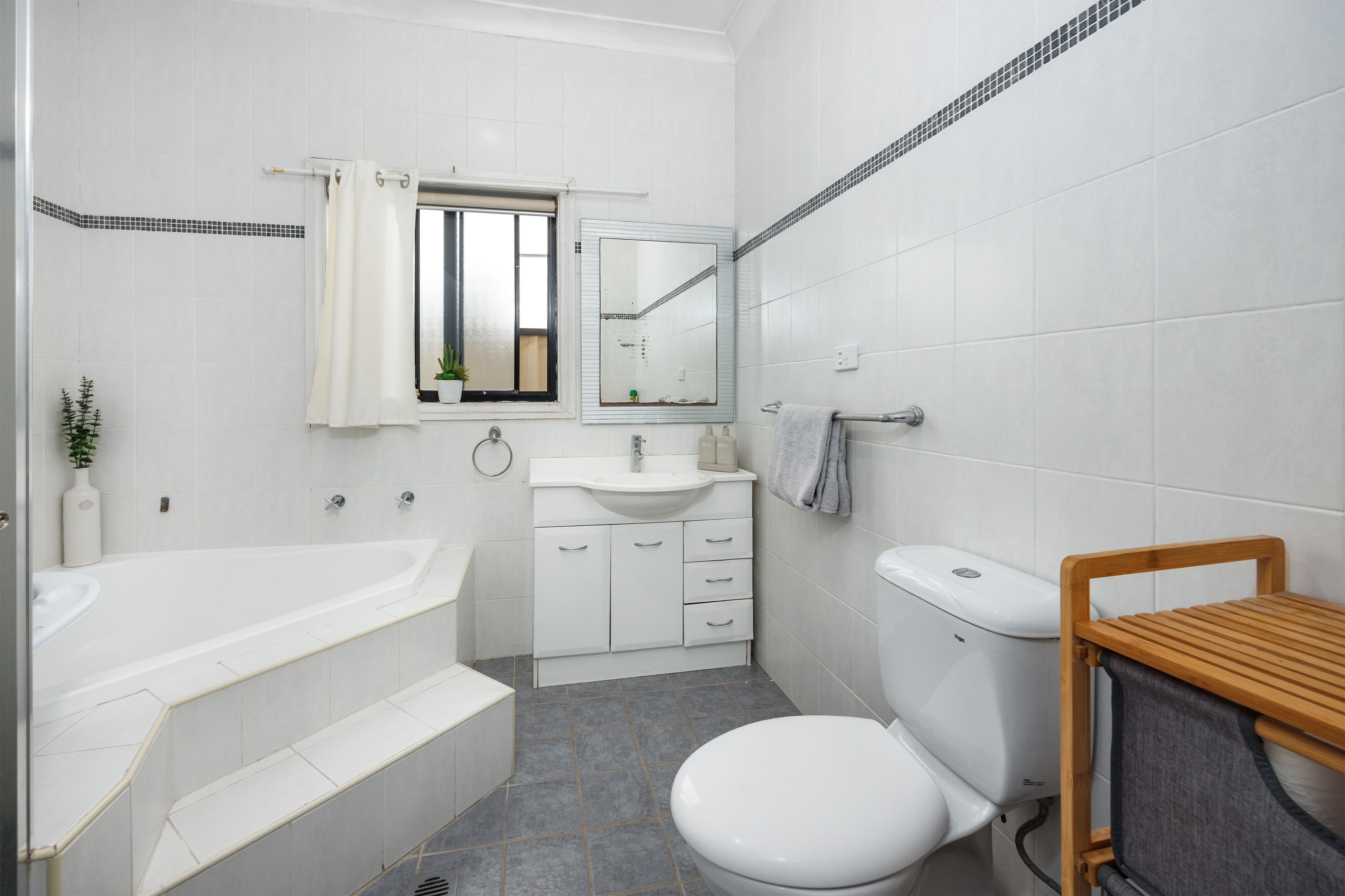 133 The Promenade, Old Guildford NSW 2161, Old Guildford - Thumbnail 7
