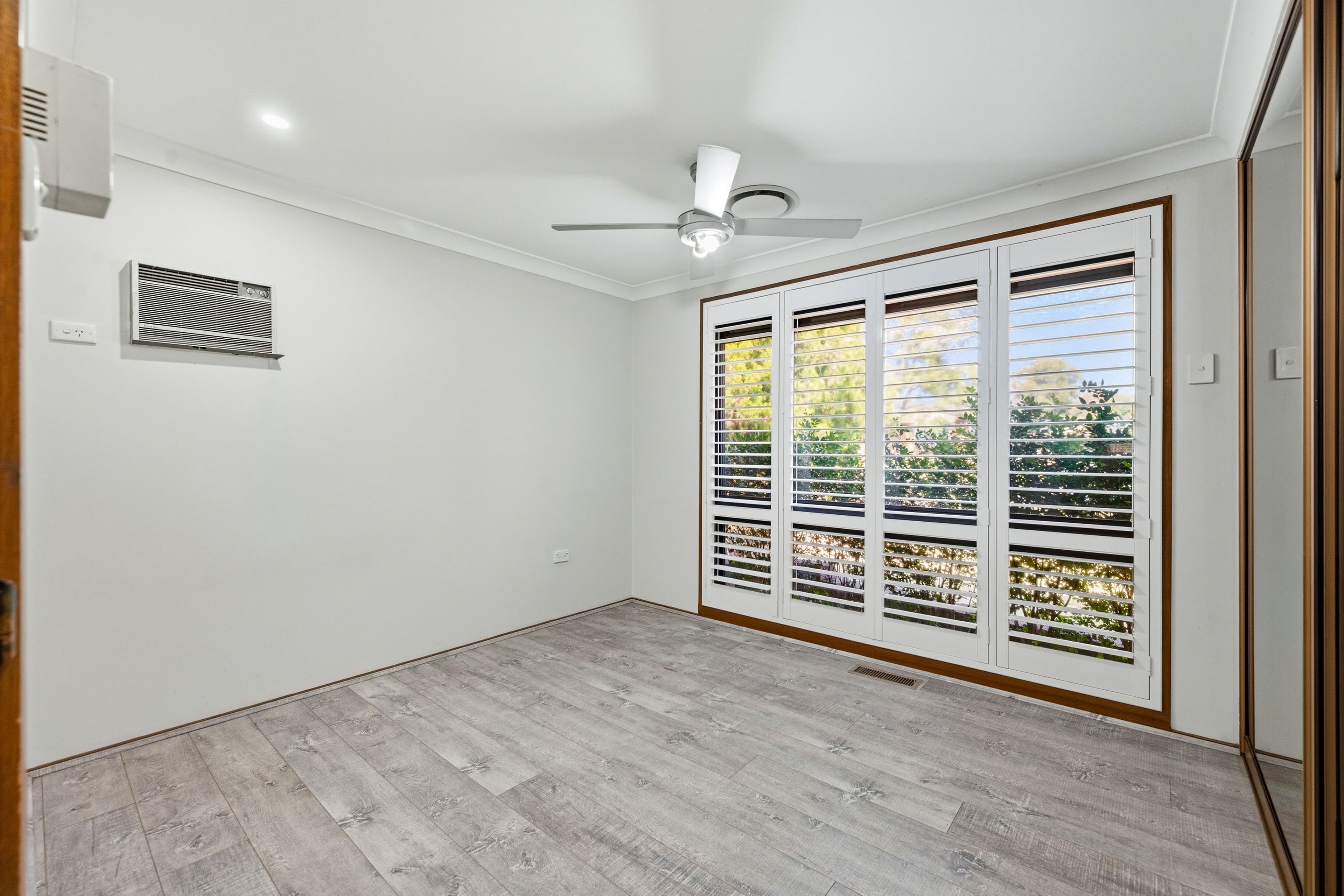 33 Rutherglen Drive, St Andrews NSW 2566, St Andrews - Thumbnail 6