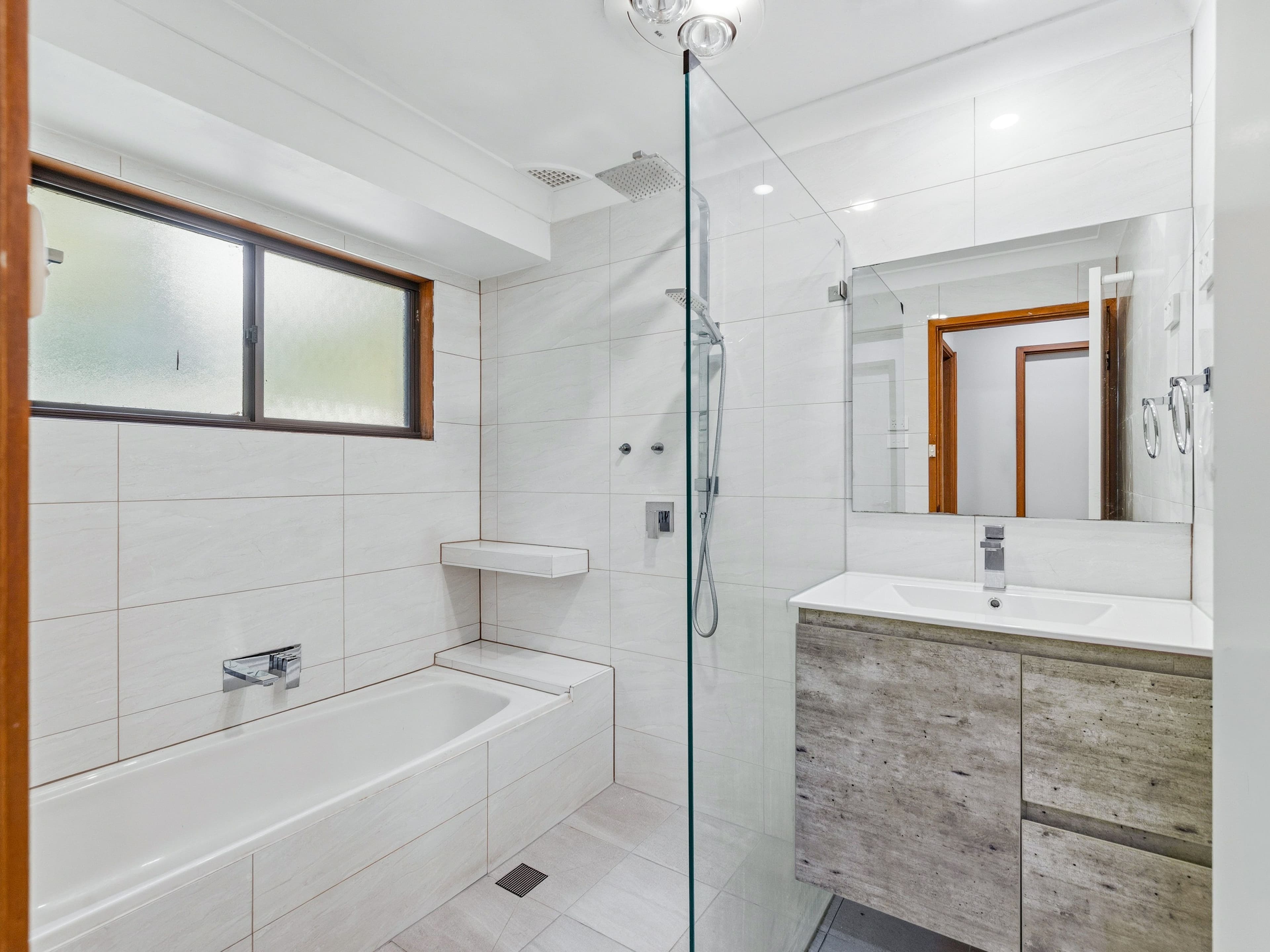 33 Rutherglen Drive, St Andrews NSW 2566, St Andrews - Thumbnail 7