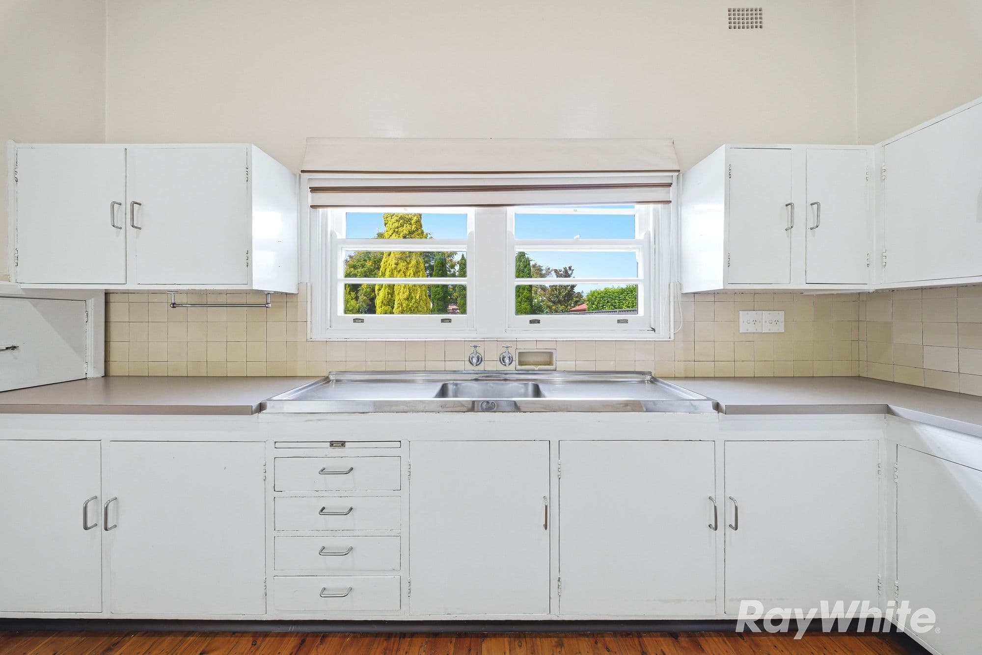41 Roxburgh Street, Lorn NSW 2320, Lorn - Thumbnail 6