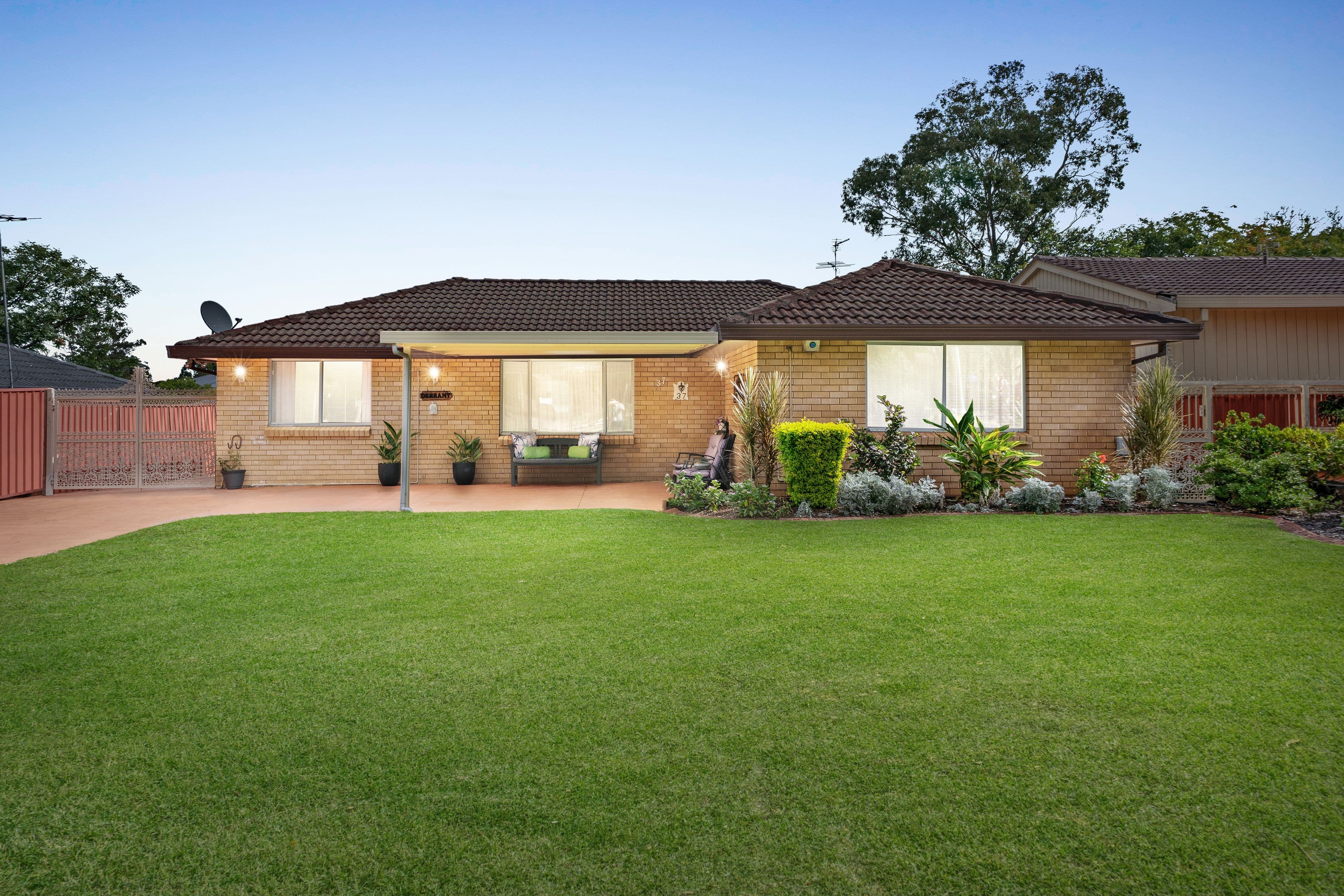 37 John Batman Avenue, Werrington County NSW 2747, Werrington County - Image 1