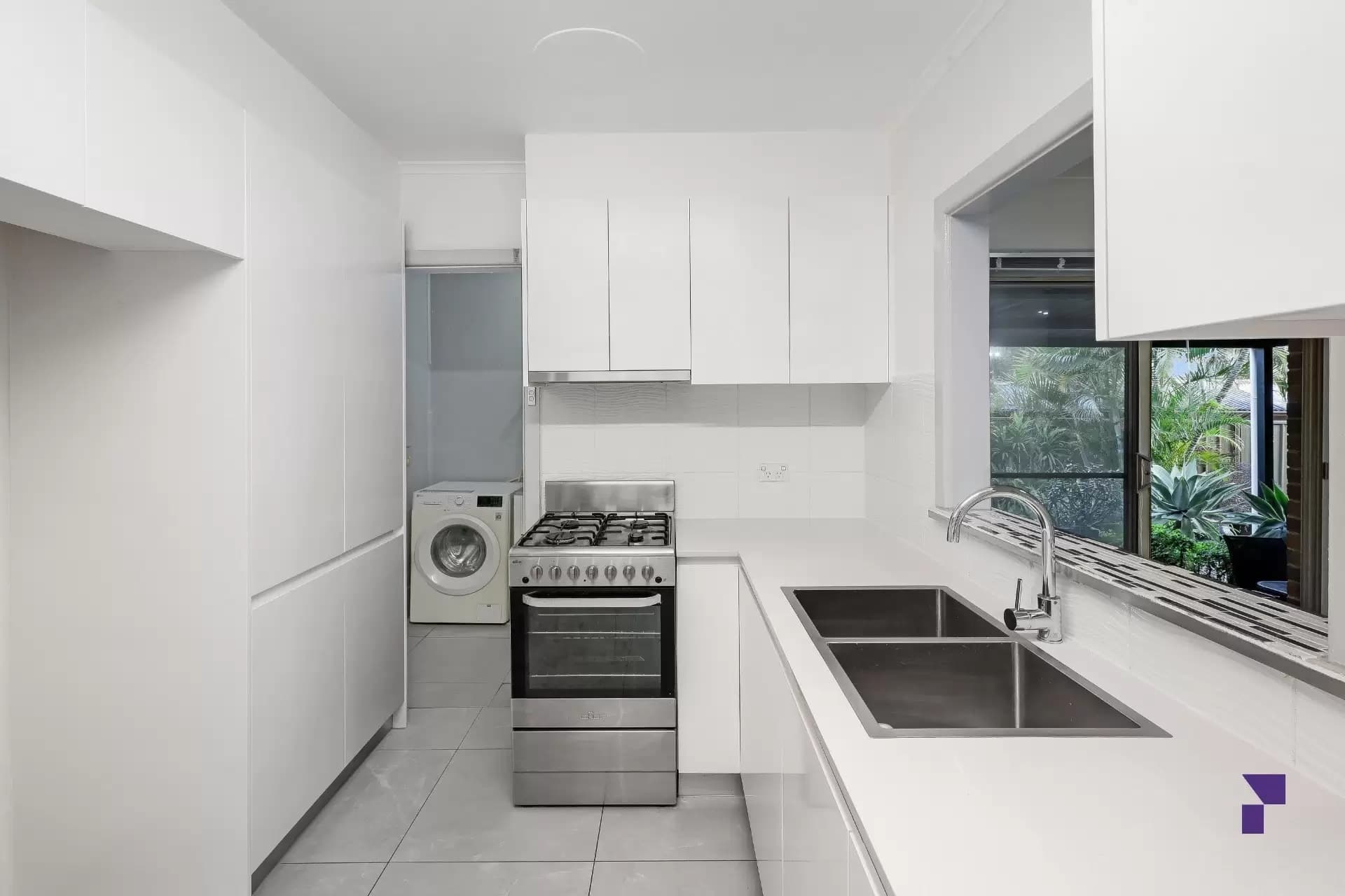 4 Eden Avenue, Punchbowl - Thumbnail 2