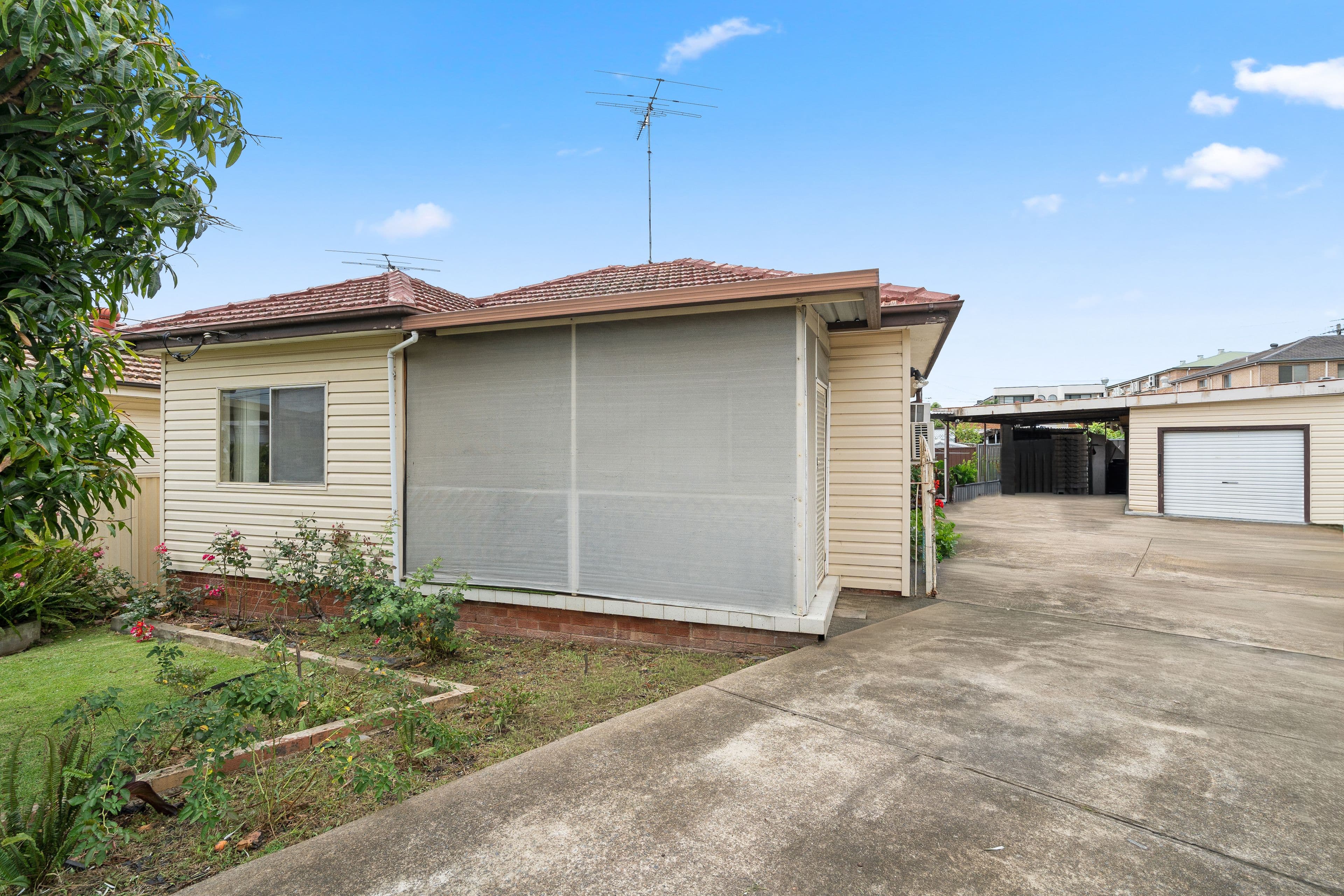 3 Slender Avenue, Smithfield NSW 2164, Smithfield - Thumbnail 2