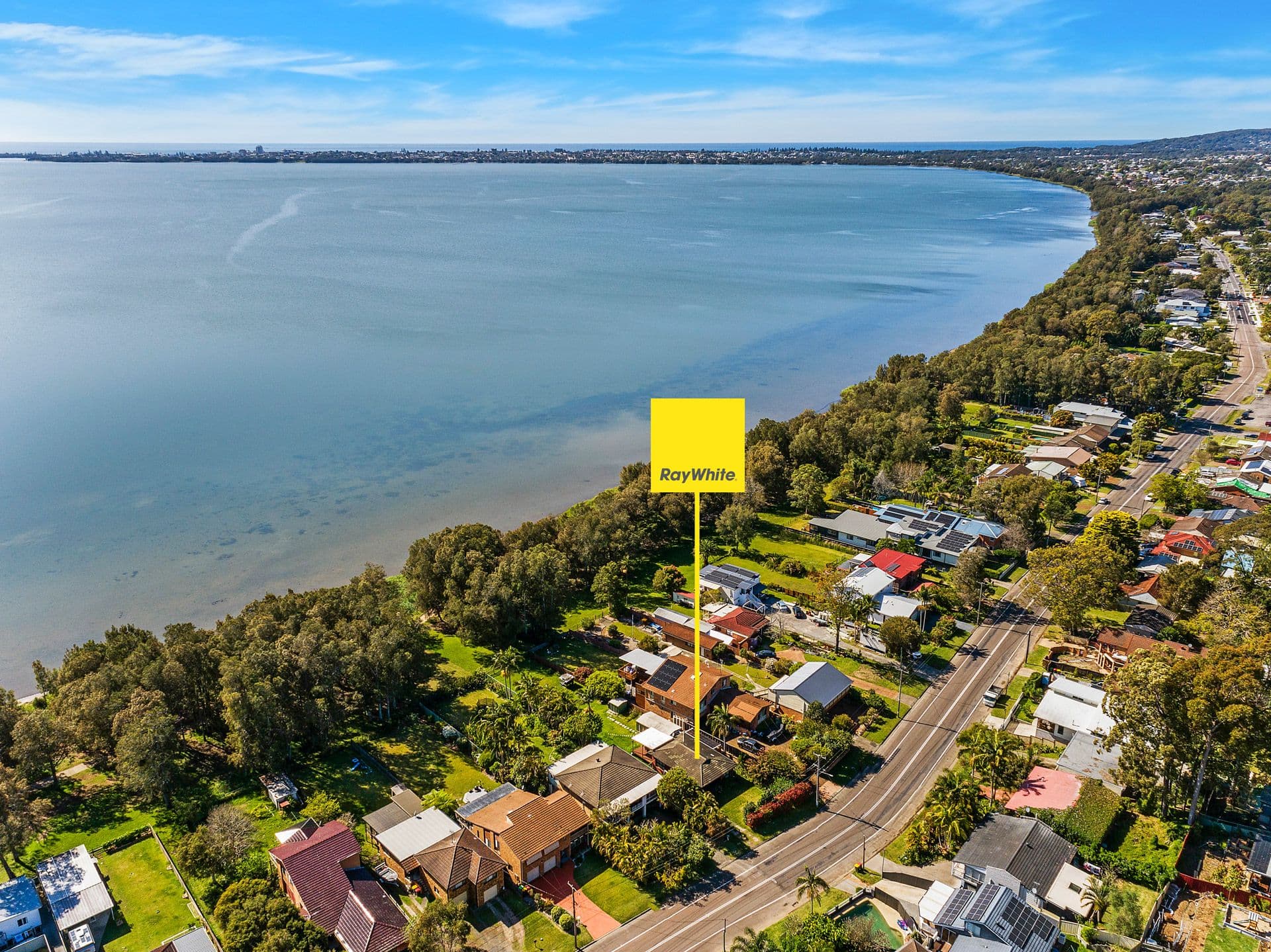 197 Lakedge Avenue, Berkeley Vale NSW 2261, Berkeley Vale - Thumbnail 3