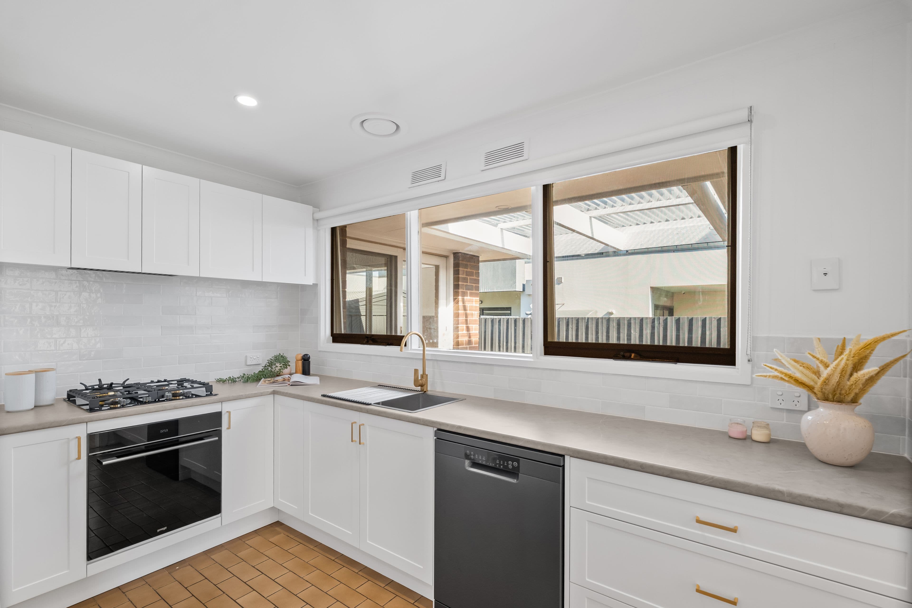 35 Peppercorn Parade, Epping VIC 3076, Epping - Thumbnail 4