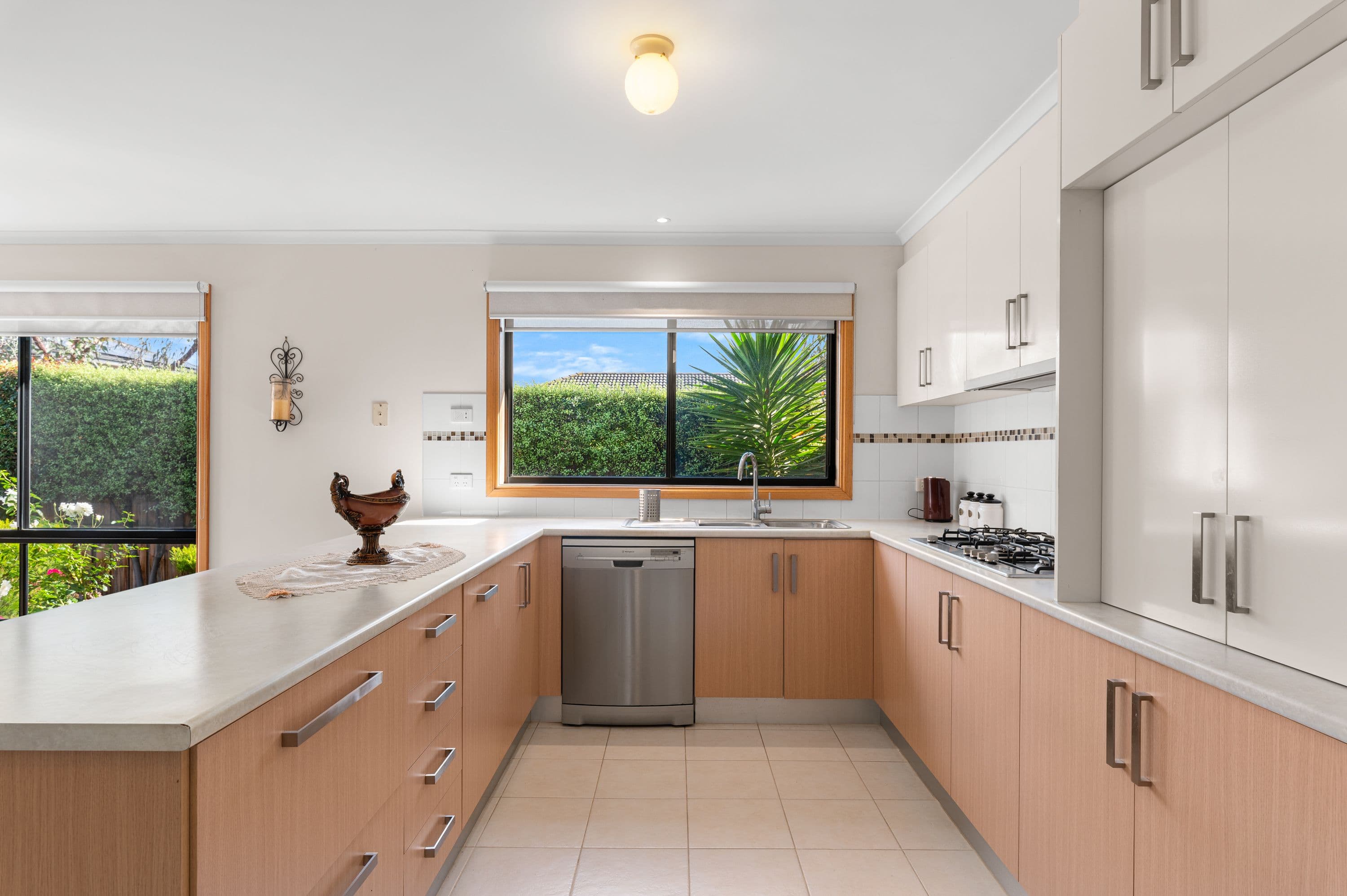10 Nighthawk Boulevard, South Morang VIC 3752, South Morang - Thumbnail 4