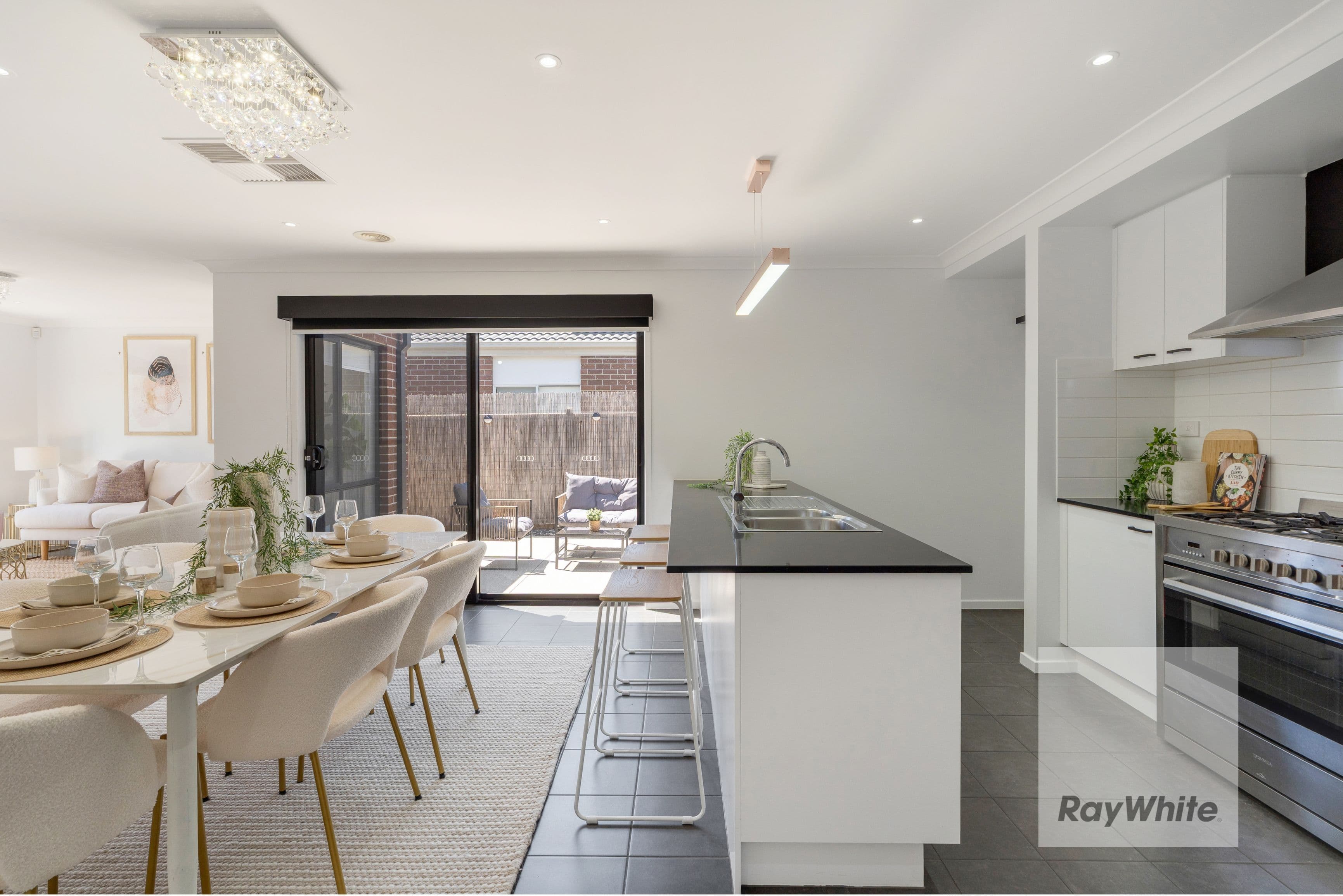 8 Amberfield Street, Mickleham VIC 3064, Mickleham - Thumbnail 2