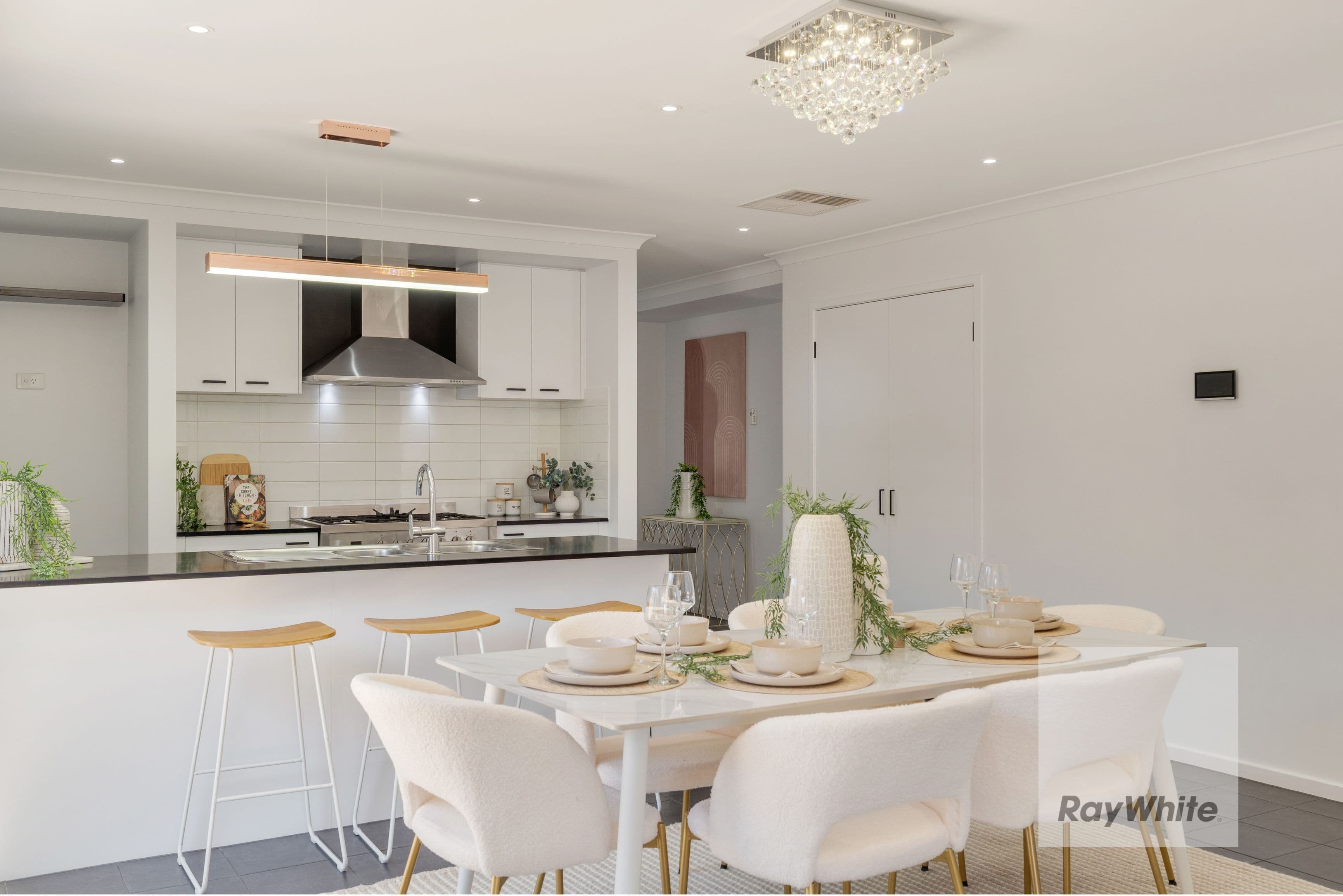 8 Amberfield Street, Mickleham VIC 3064, Mickleham - Thumbnail 4