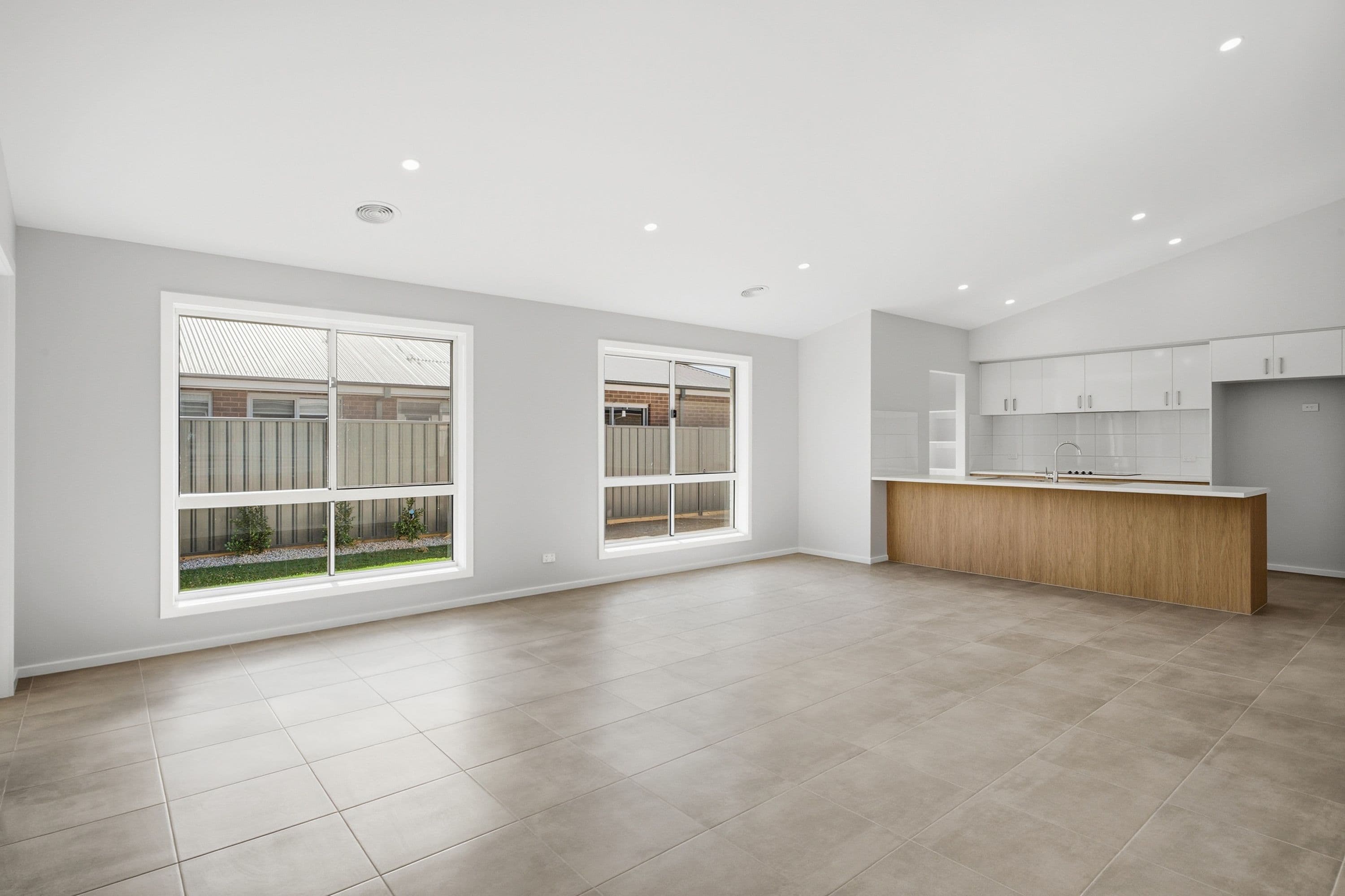 17 Rosemount Way, Kyabram VIC 3620, Kyabram - Thumbnail 4