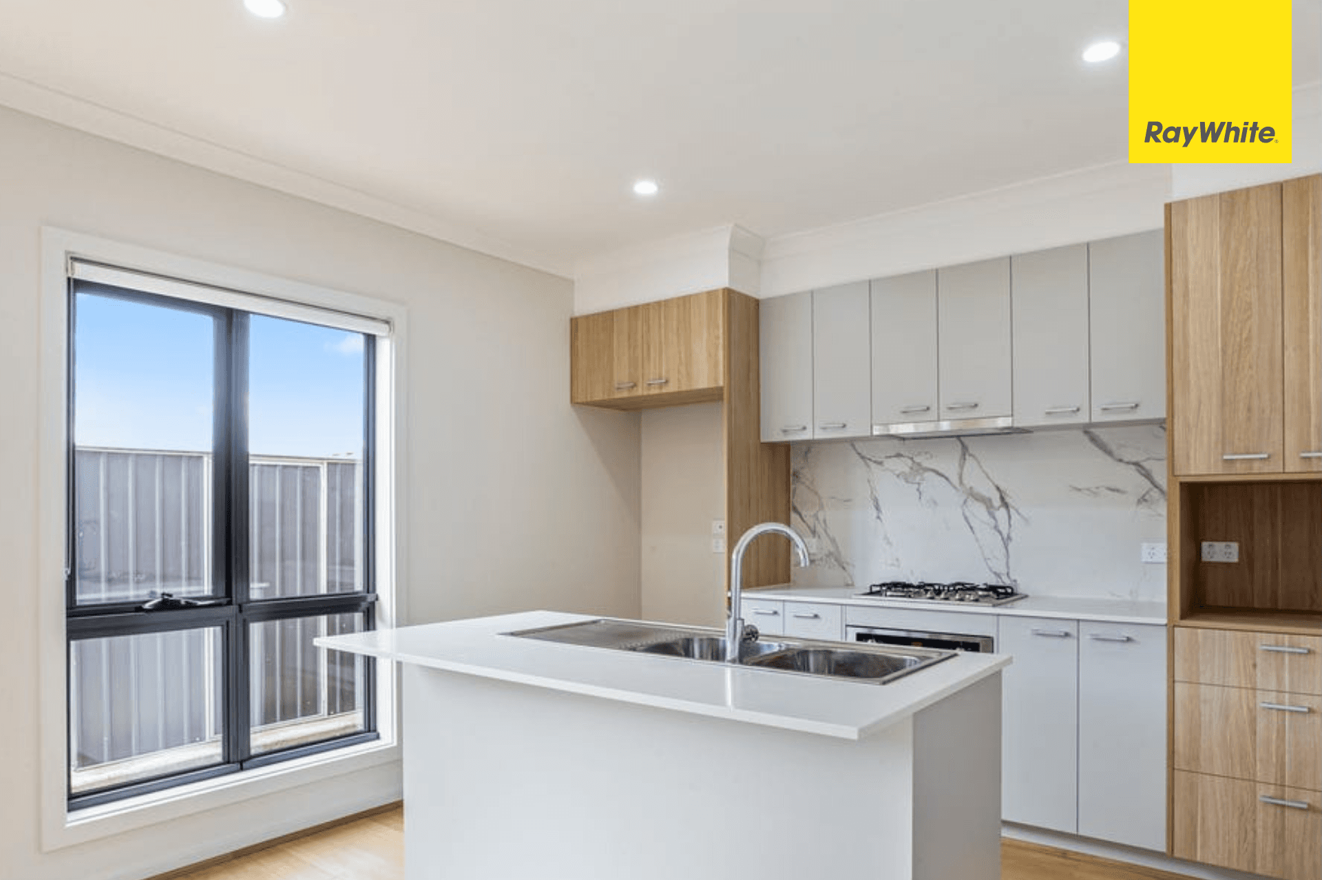 105 Bingham Circuit, THORNHILL PARK VIC 3335, Thornhill Park - Thumbnail 3
