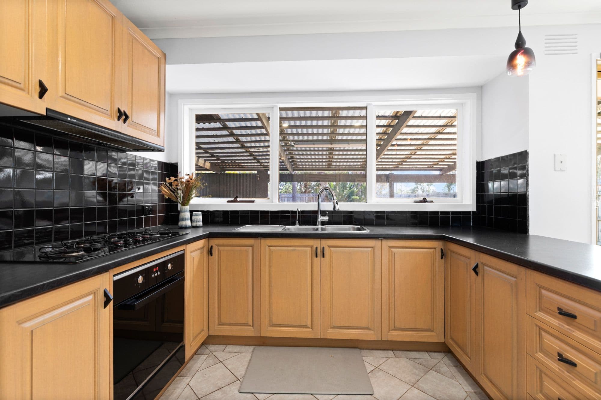6 Warain Court, Werribee VIC 3030, Werribee - Thumbnail 7