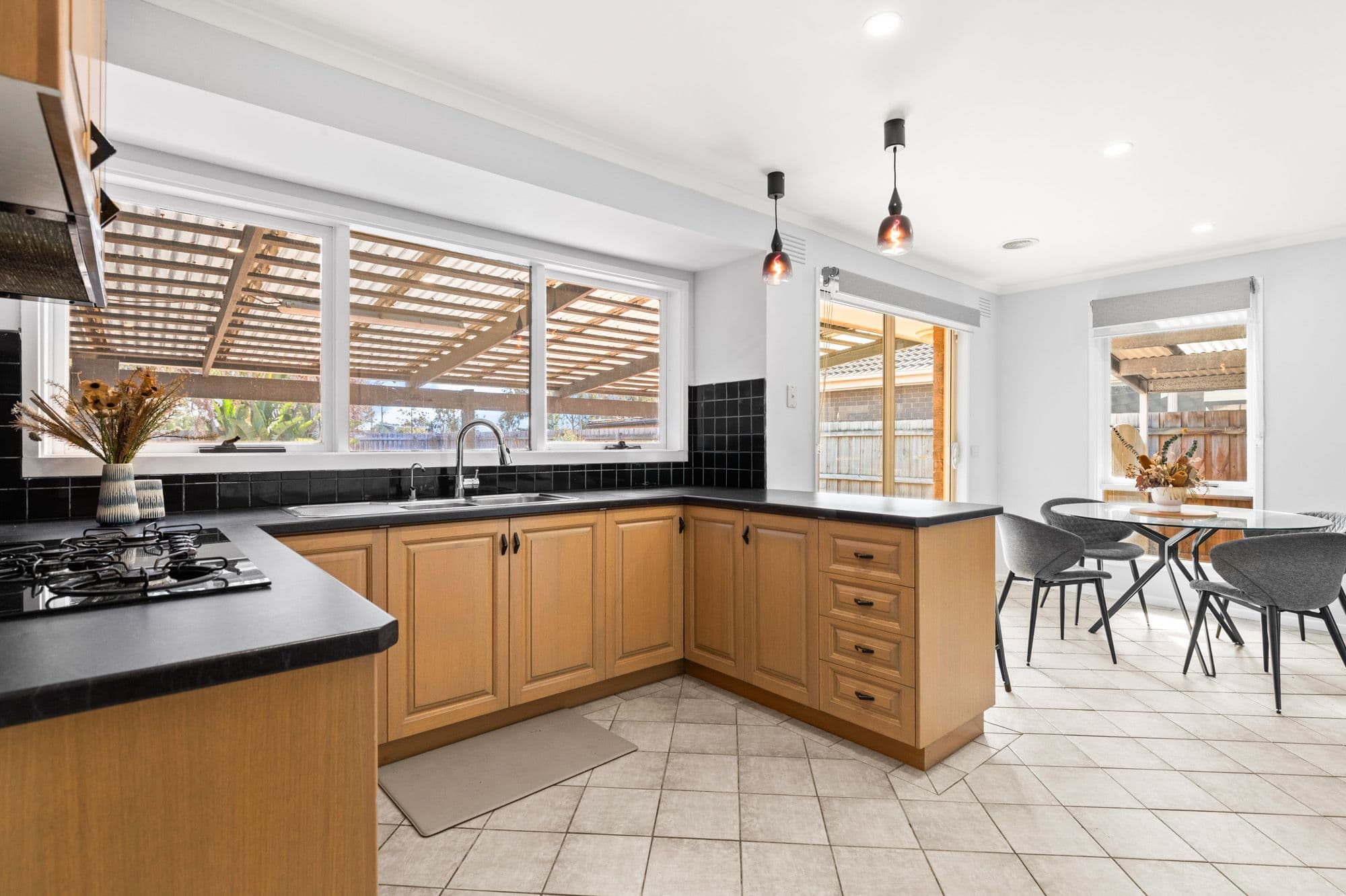 6 Warain Court, Werribee VIC 3030, Werribee - Thumbnail 8