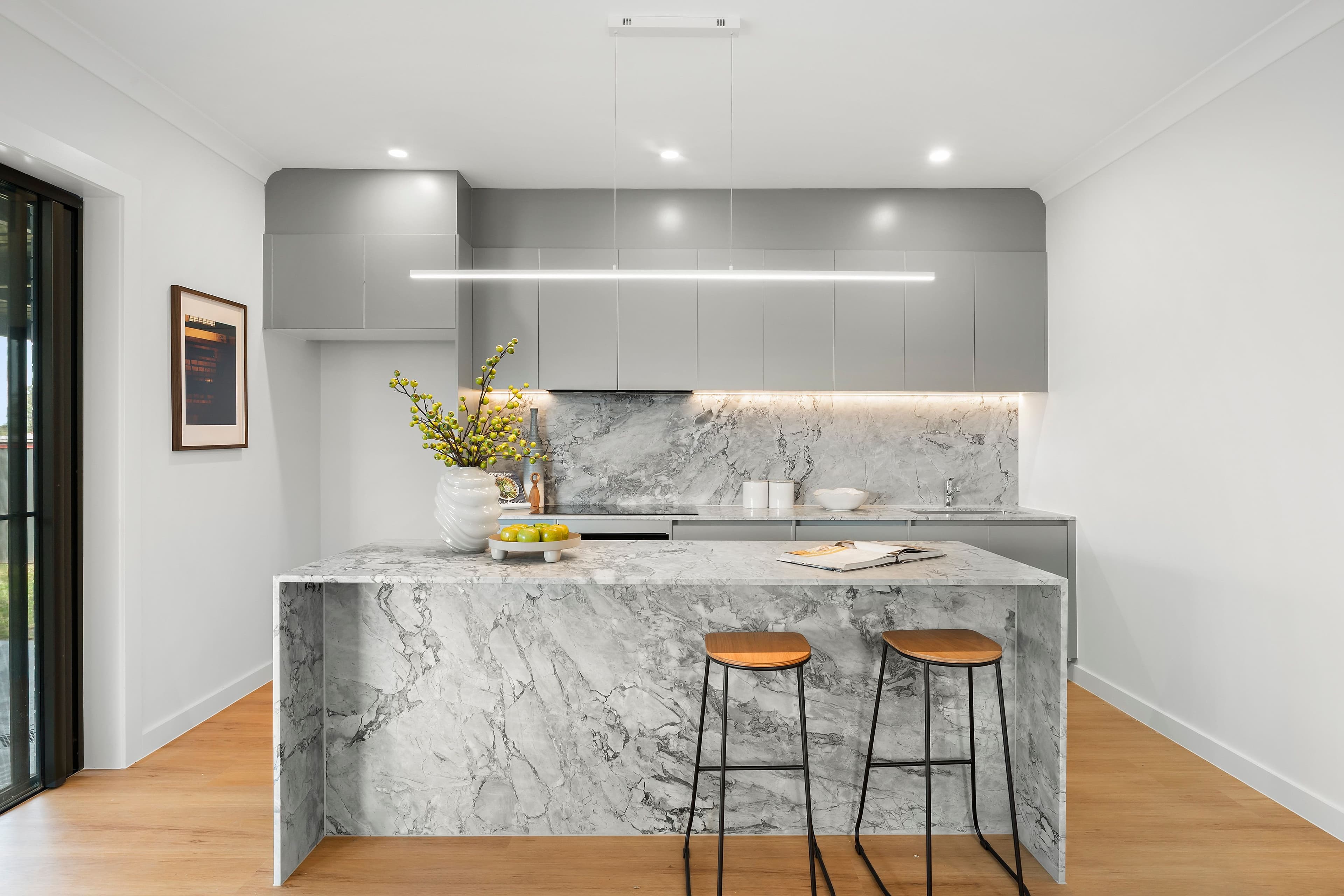 11 Dunbar Avenue, Sunshine VIC 3020, Sunshine - Thumbnail 2