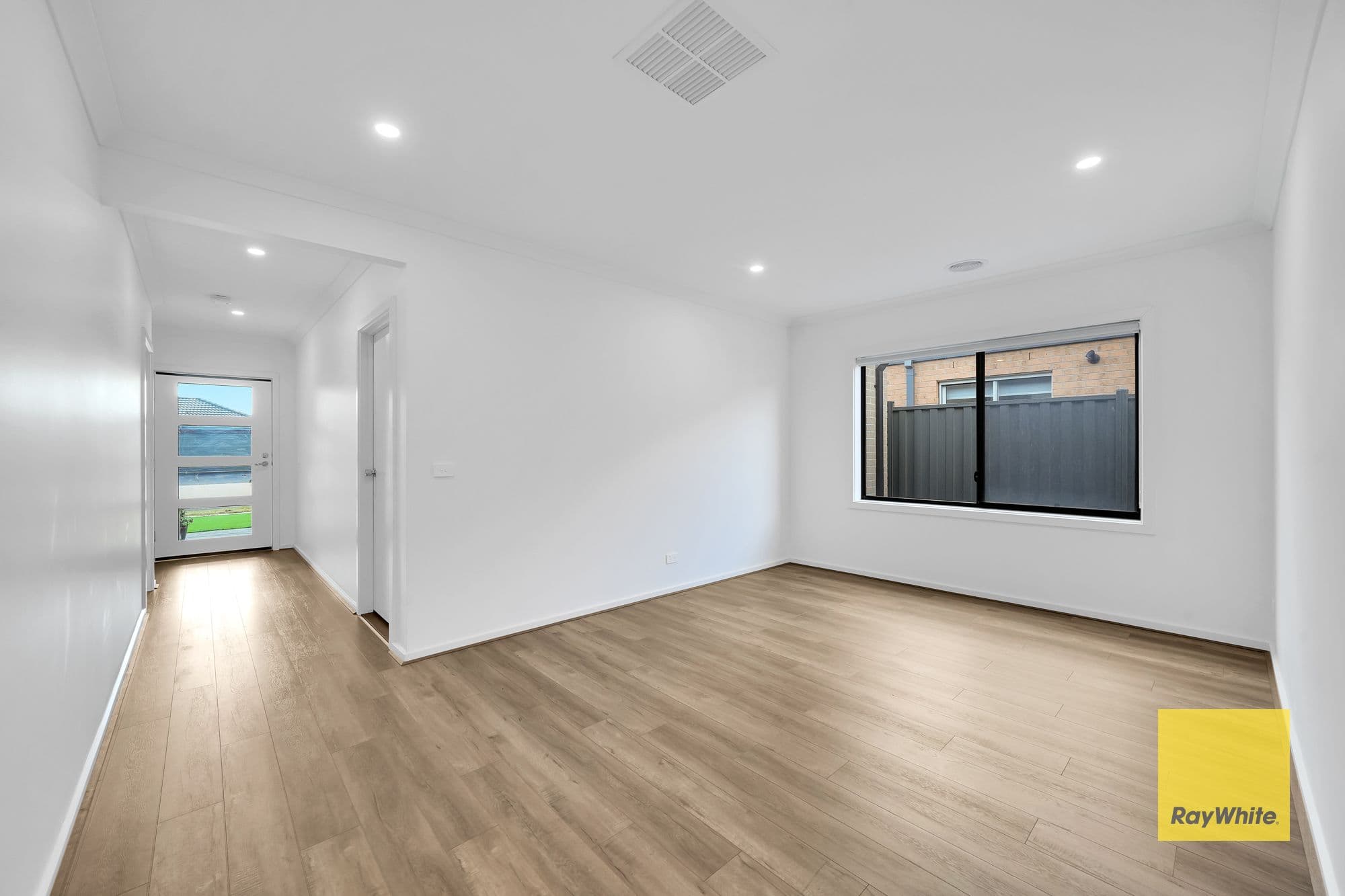 17 Leeton Street, Strathtulloh VIC 3338, Strathtulloh - Thumbnail 4