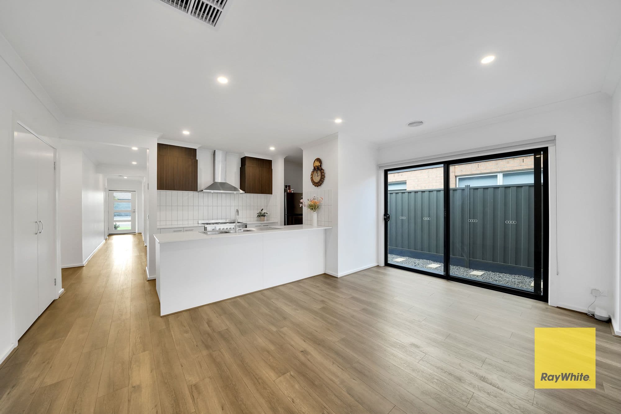 17 Leeton Street, Strathtulloh VIC 3338, Strathtulloh - Thumbnail 5