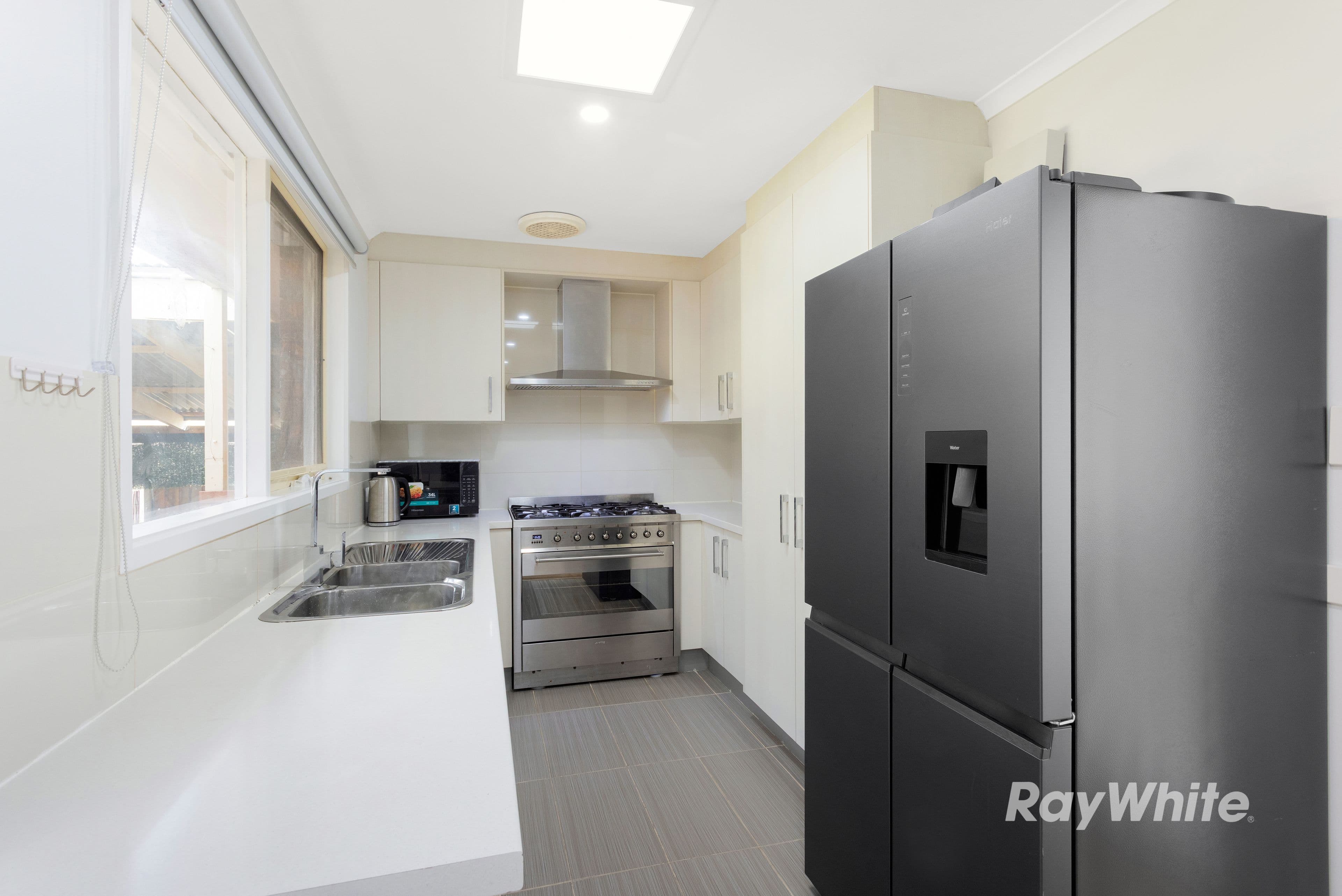 6 Harvey Court, Hampton Park VIC 3976, Hampton Park - Thumbnail 4