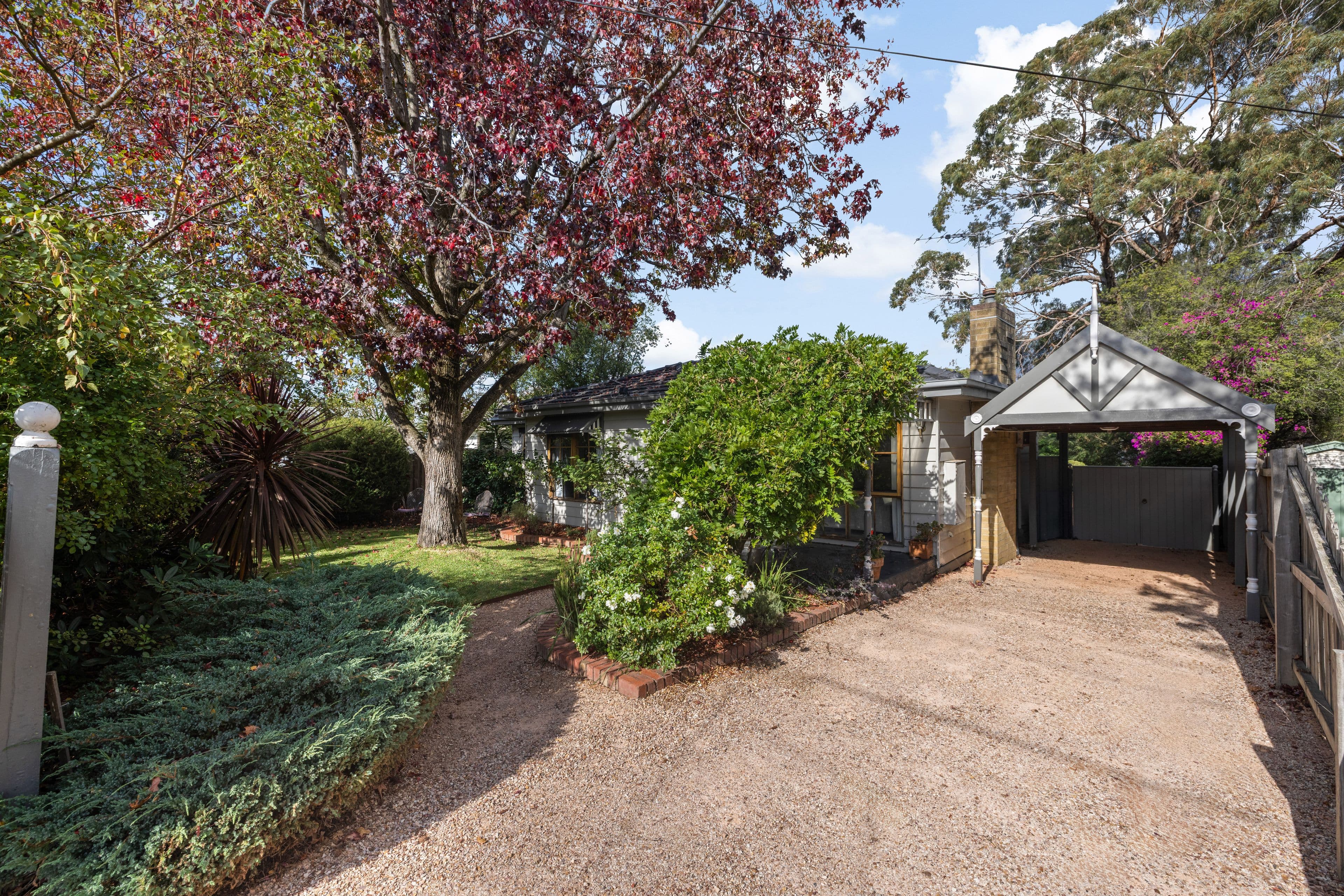 43 Silverton Drive, Ferntree Gully VIC 3156, Ferntree Gully - Thumbnail 2