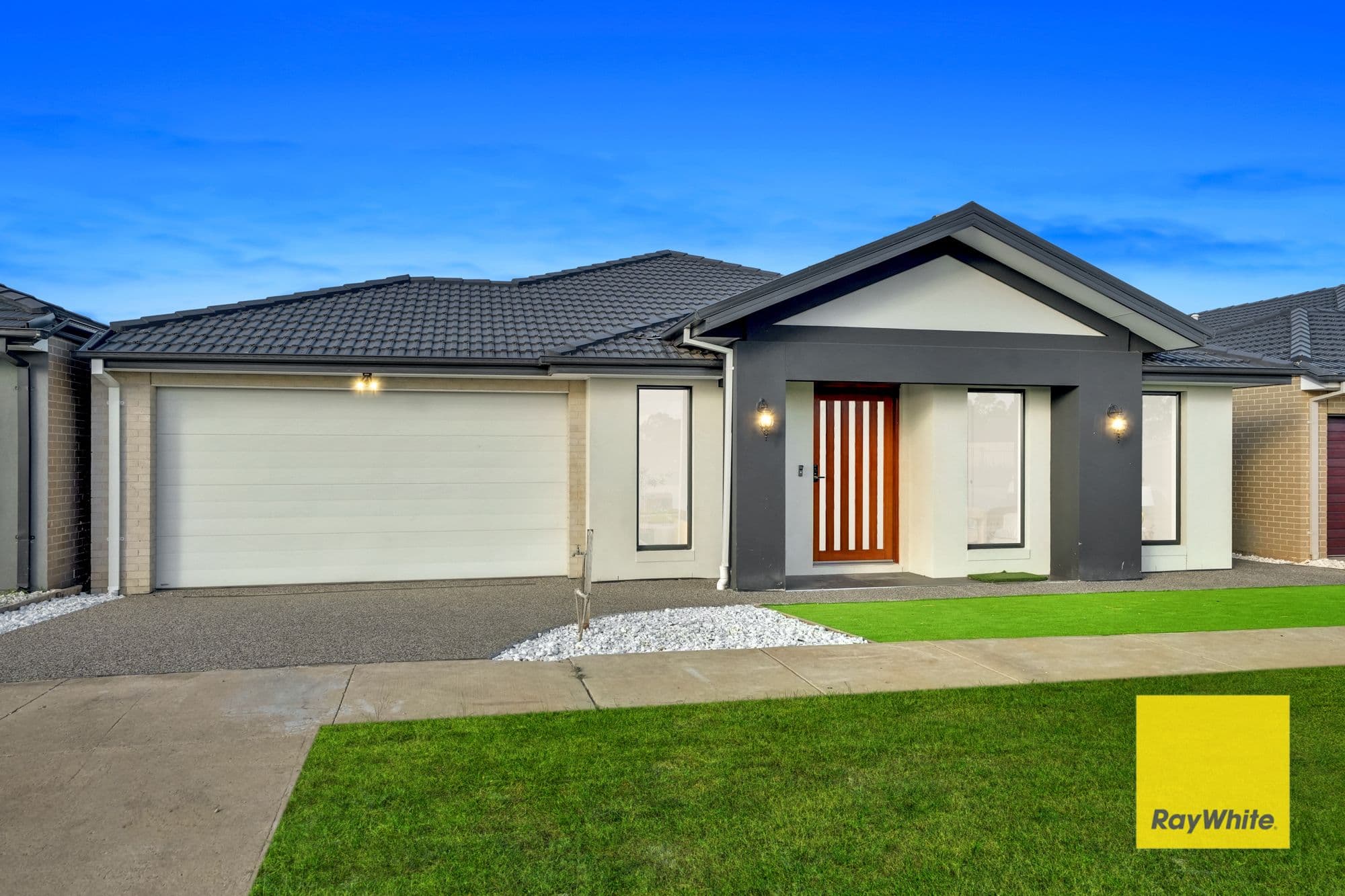 65 Litoria Drive, DEANSIDE VIC 3336, Deanside - Thumbnail 2