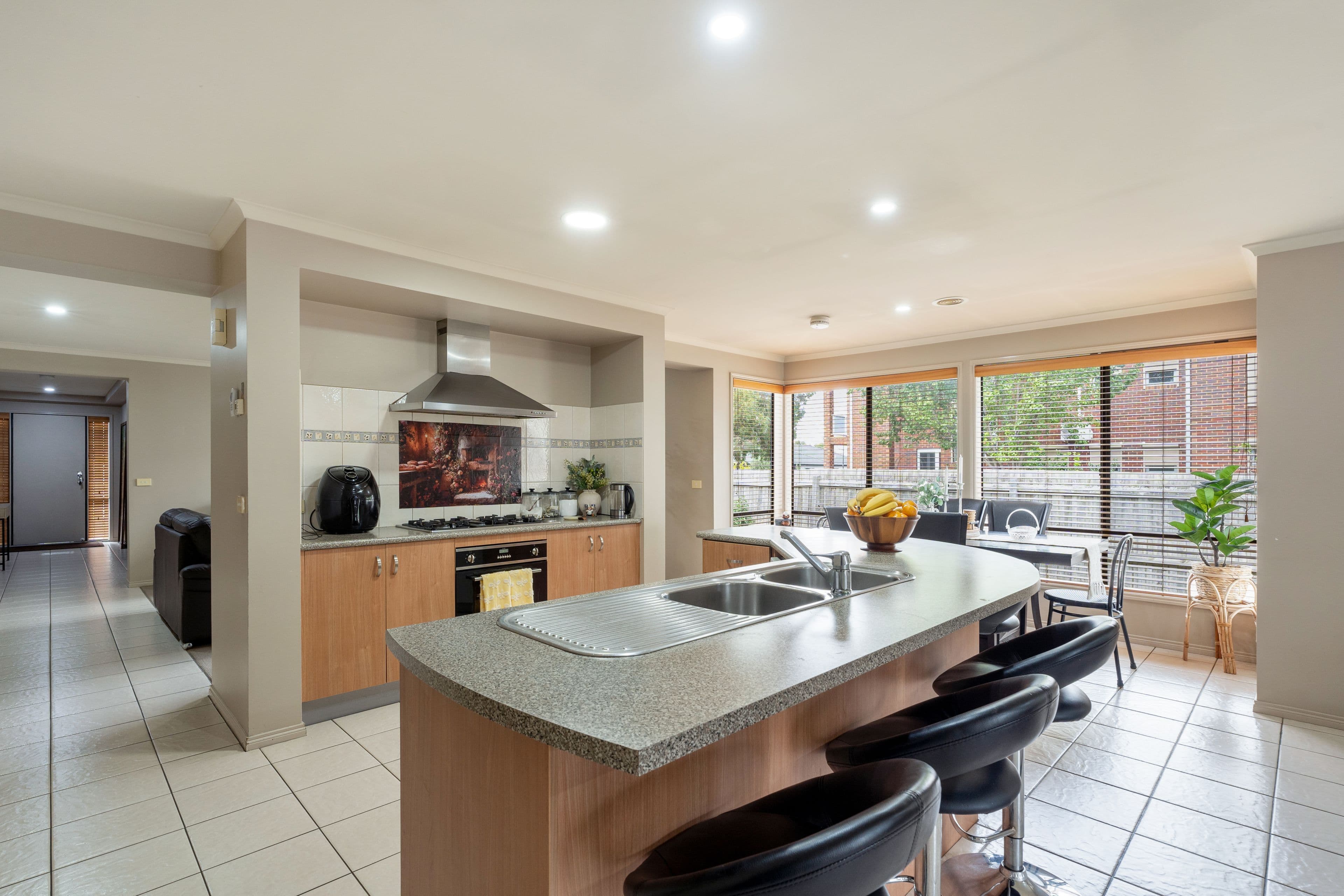 6 Upton Street, Roxburgh Park VIC 3064, Roxburgh Park - Thumbnail 4