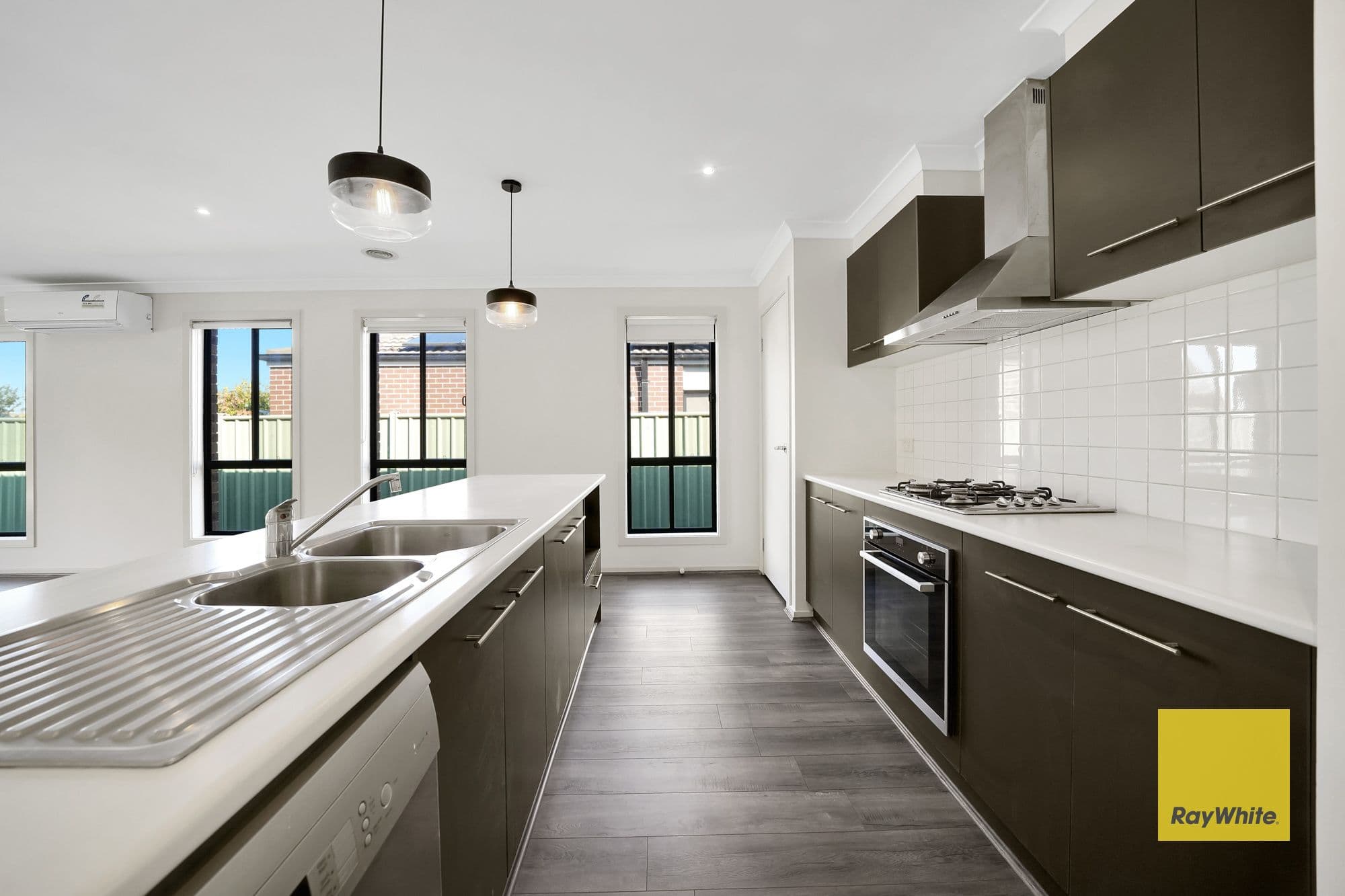 71 Vaughan Chase, Wyndham Vale VIC 3024, Wyndham Vale - Thumbnail 4