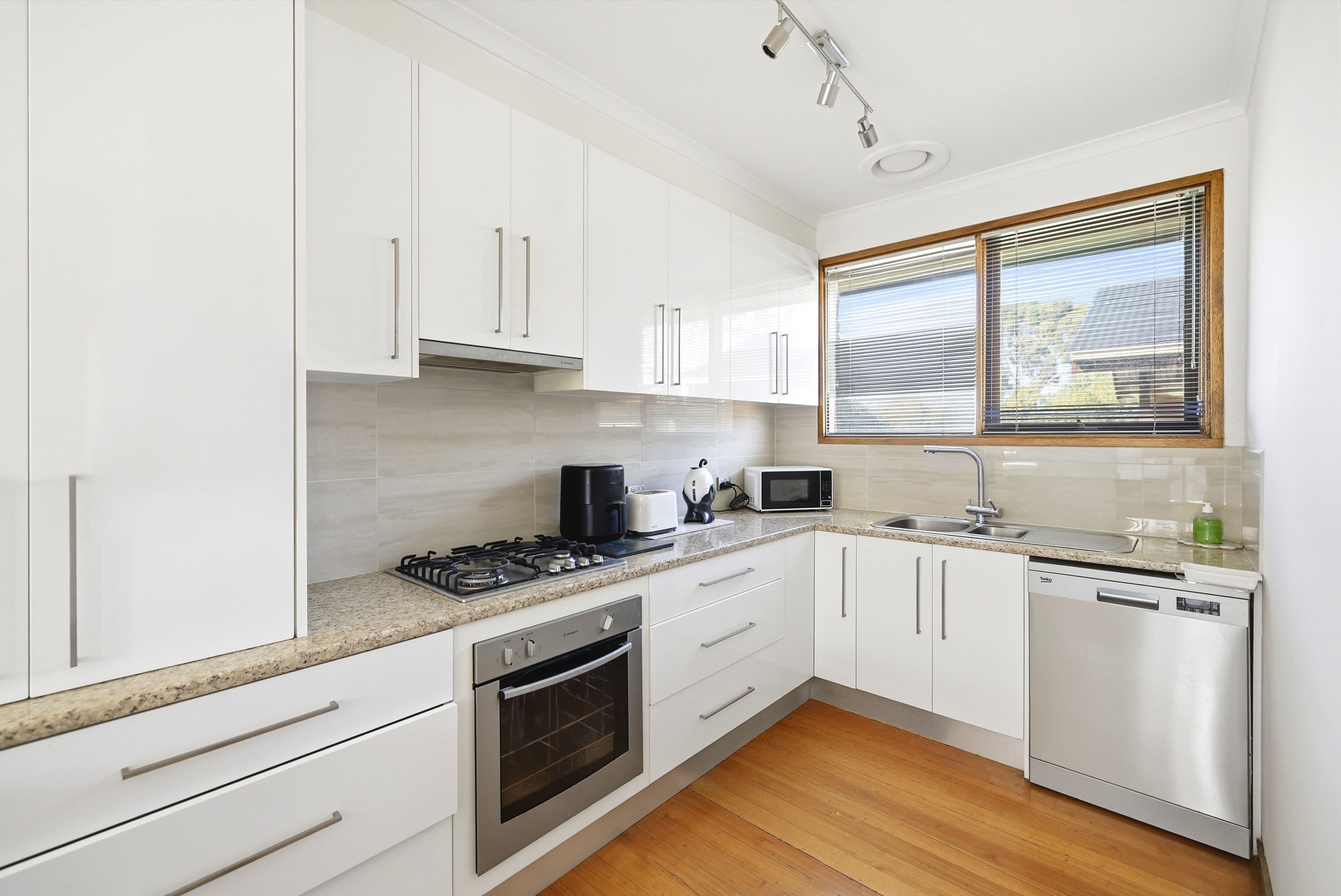 126 McKell Avenue, Sunbury VIC 3429, Sunbury - Thumbnail 4