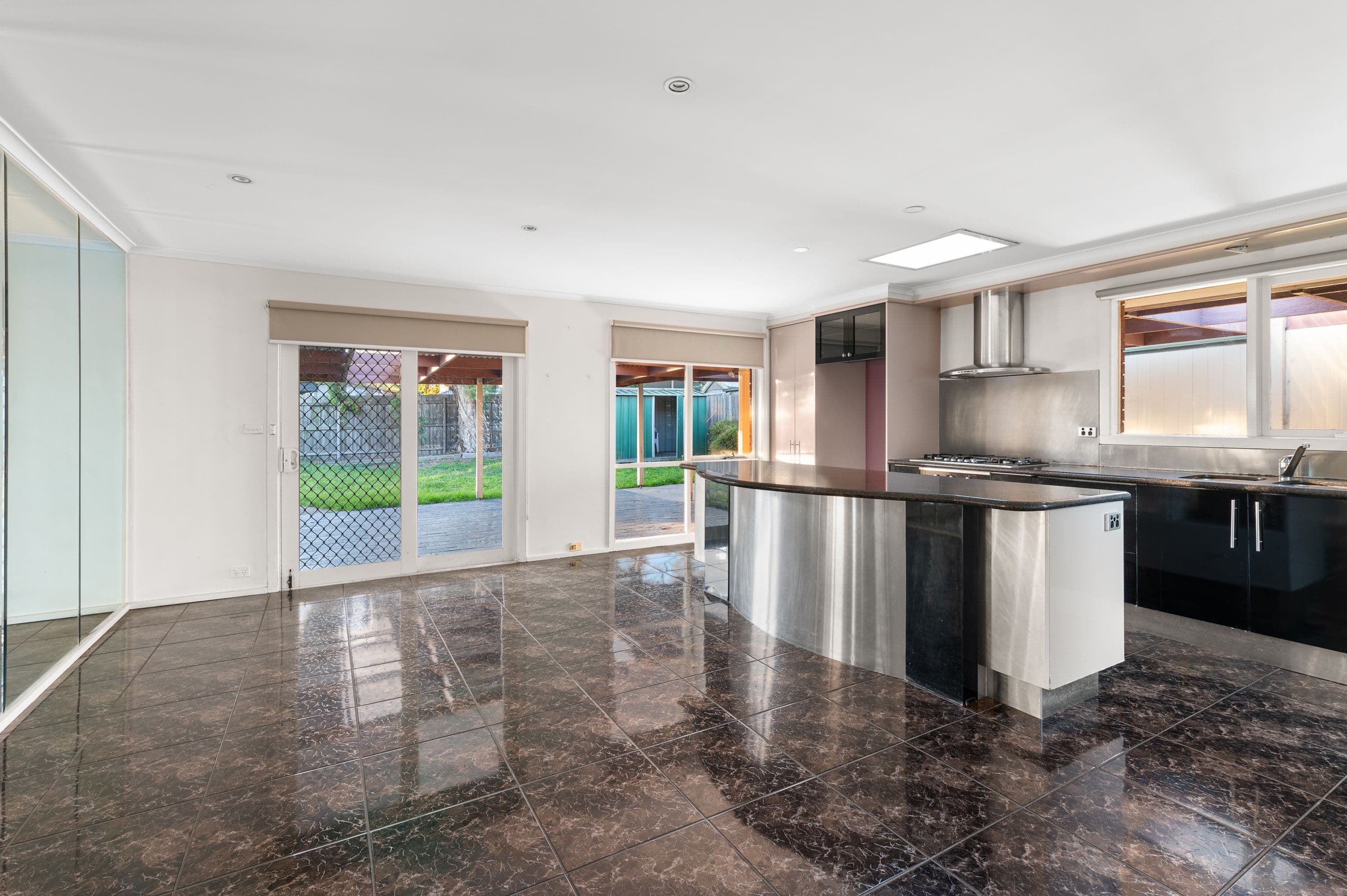 35 Thompson Circuit, Mill Park VIC 3082, Mill Park - Thumbnail 2