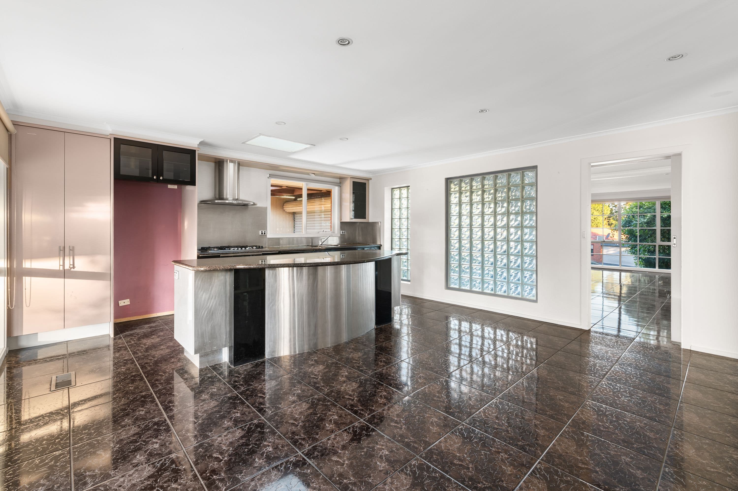 35 Thompson Circuit, Mill Park VIC 3082, Mill Park - Thumbnail 3