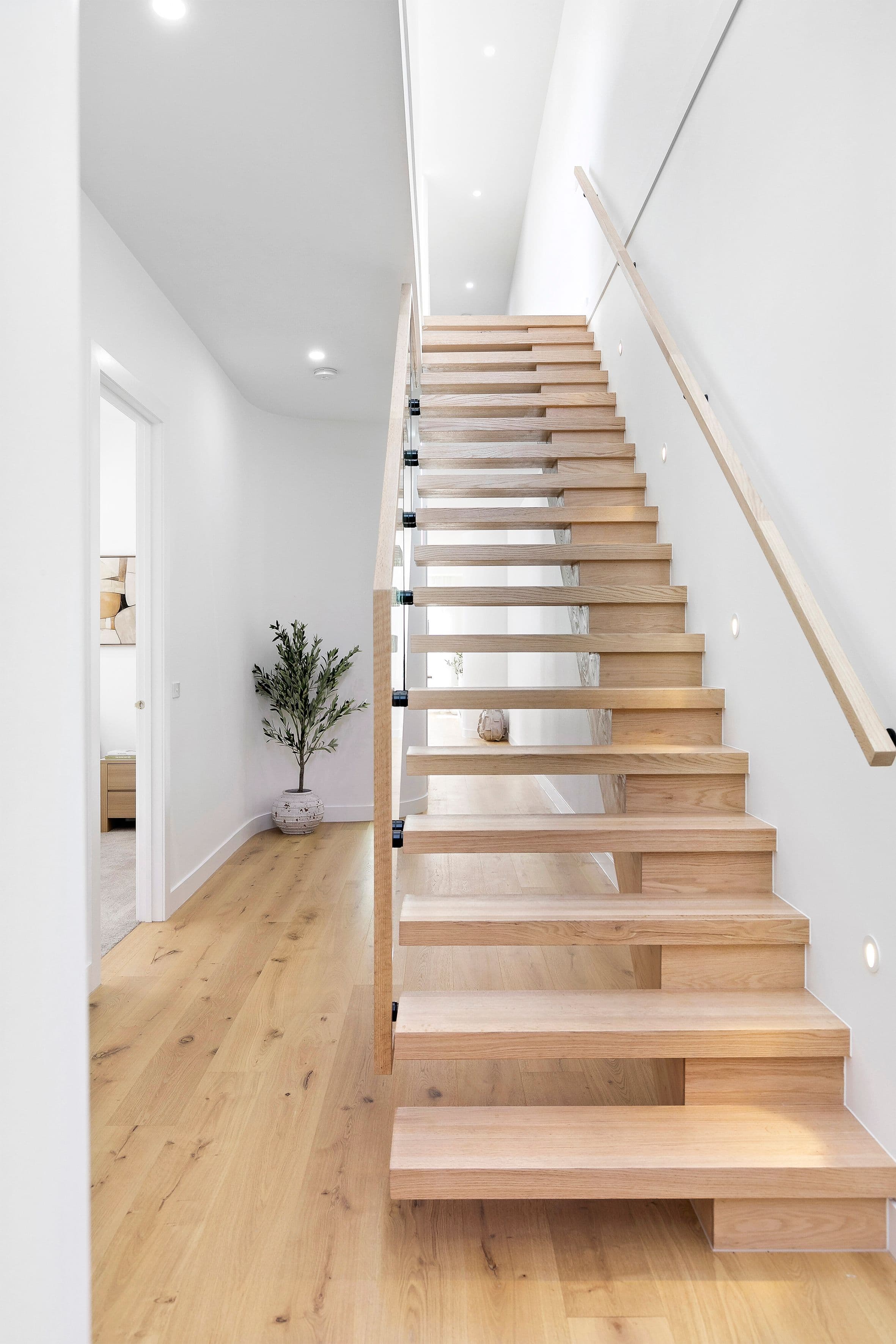100B Paget Avenue, Glenroy VIC 3046, Glenroy - Thumbnail 2