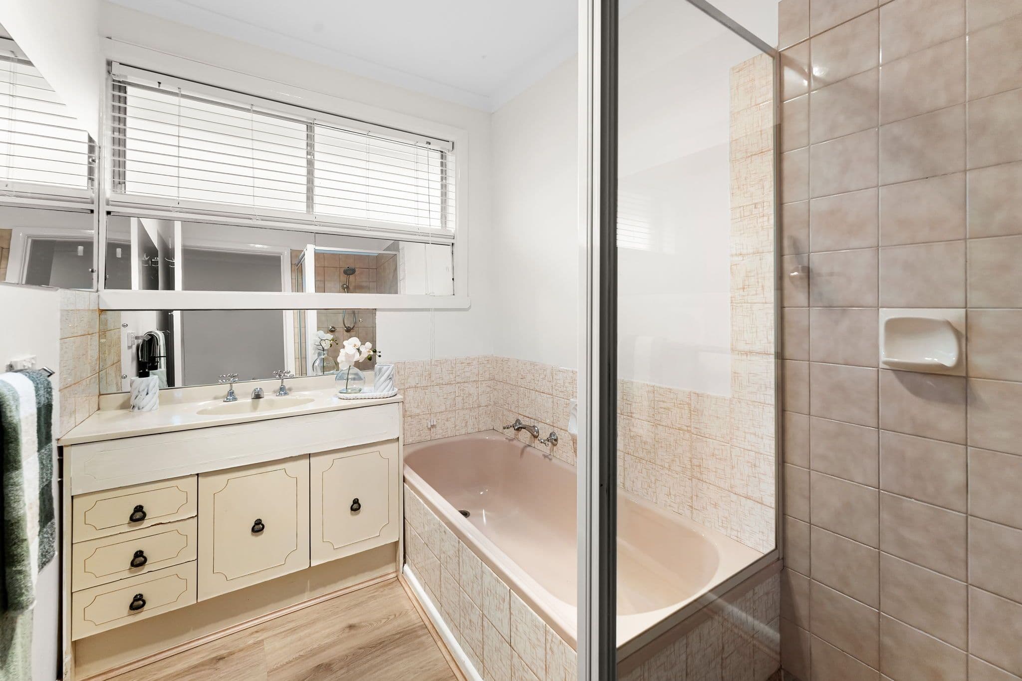 16 Smith Avenue, Thomastown VIC 3074, Thomastown - Thumbnail 8